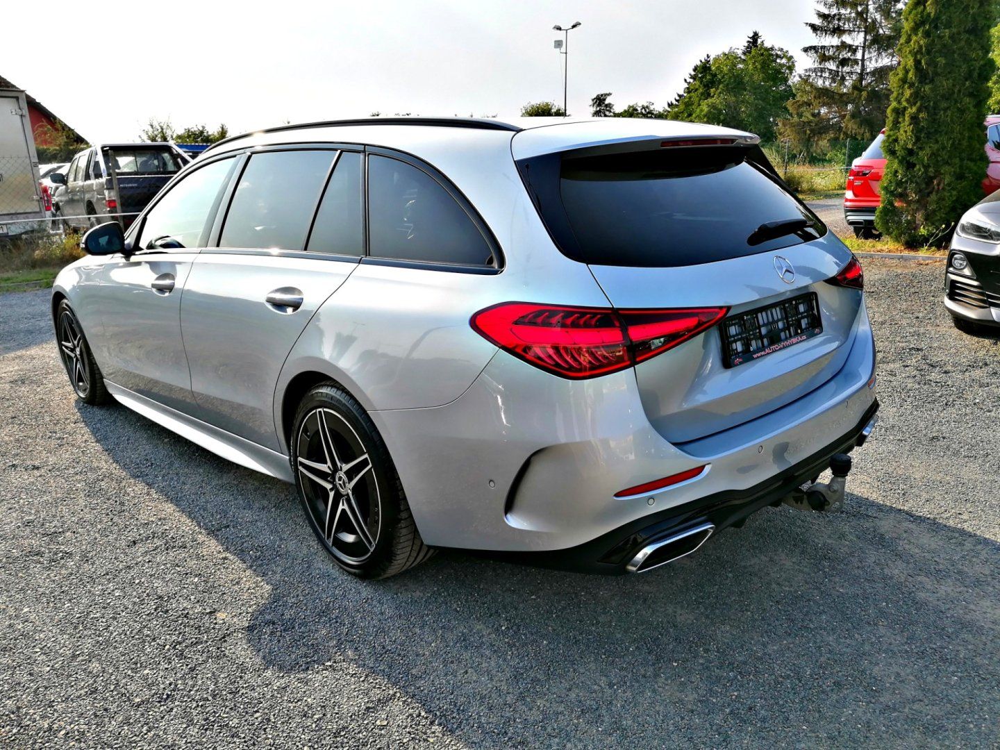 Mercedes-Benz Třídy C, 200 D AMG - fotka 5