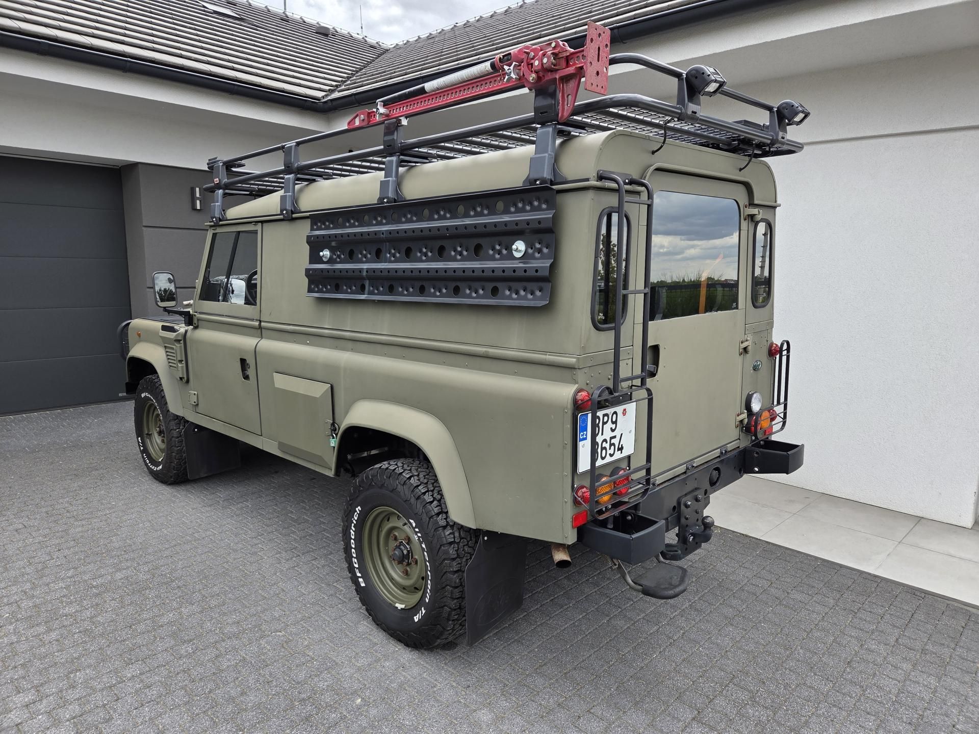 Land Rover Defender, TDi HOBSON Military - RENOVACE - fotka 2