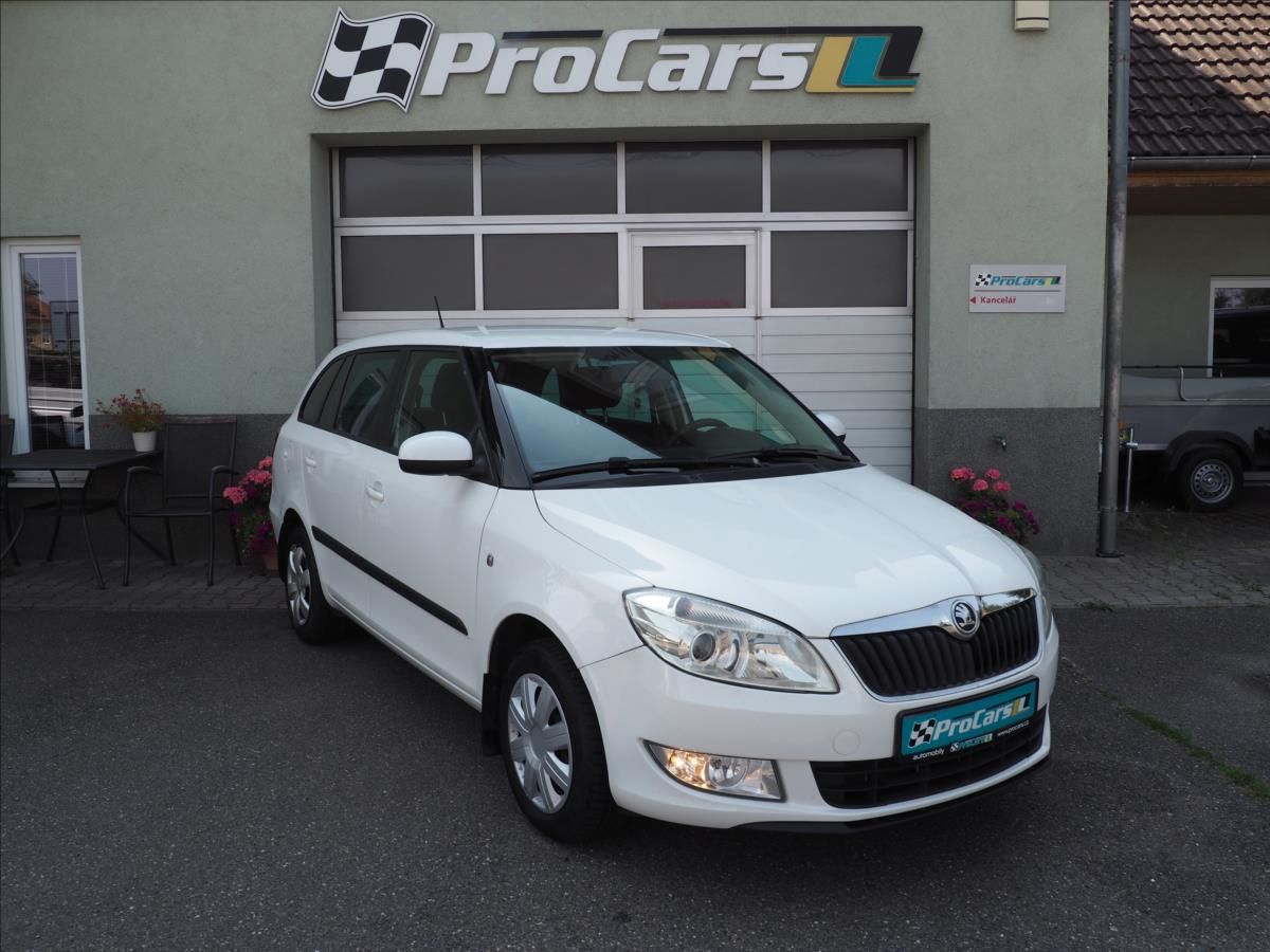 Škoda Fabia, 1,4 16V AMBITION - fotka 2