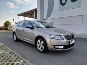 Škoda Octavia, 1.6TDI 4x4 2.MAJ EXTRA PĚKNÁ