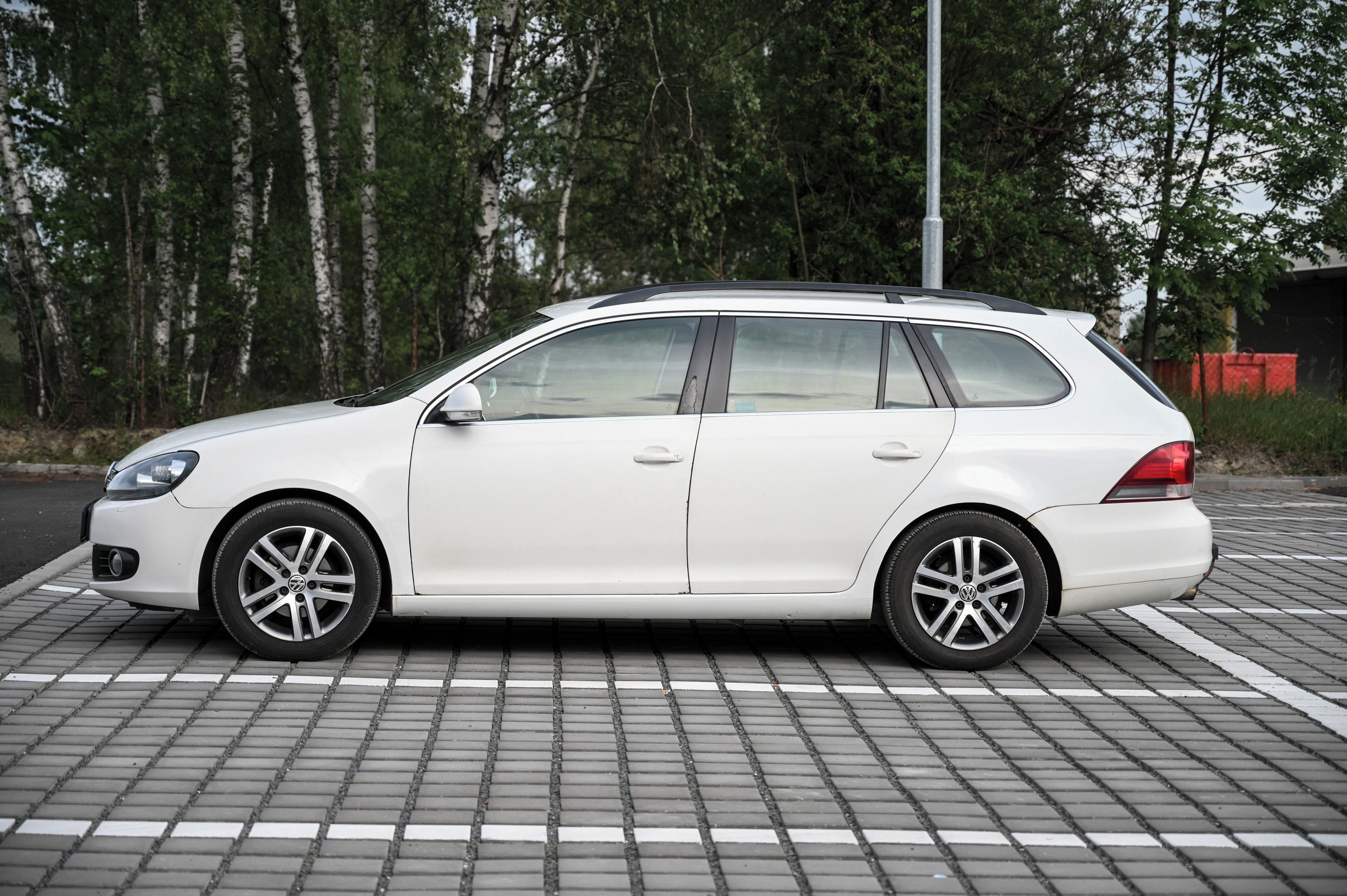 Volkswagen Golf, 1.6 TDI 77 kW, ALCANTRA, tažné - fotka 3
