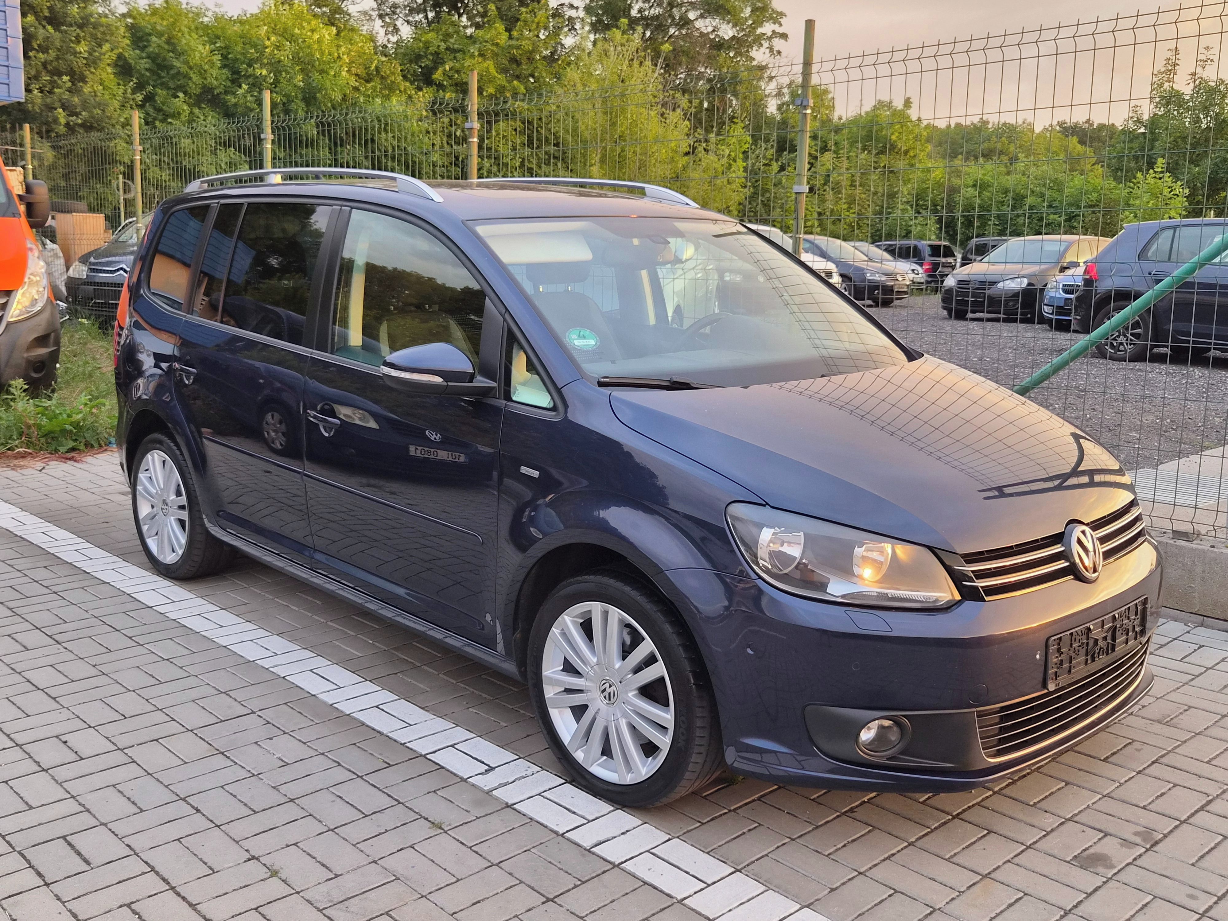 Volkswagen Touran, LIFE 1.4 I - SERVISKA , 7 MÍST