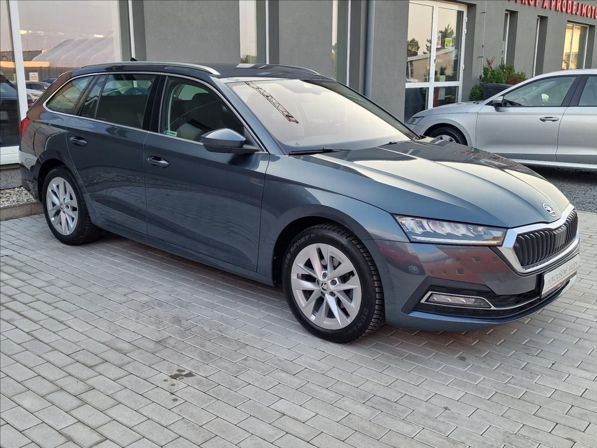 Škoda Octavia, 2.0TDI Style, původ ČR,1.Maj. - fotka 2