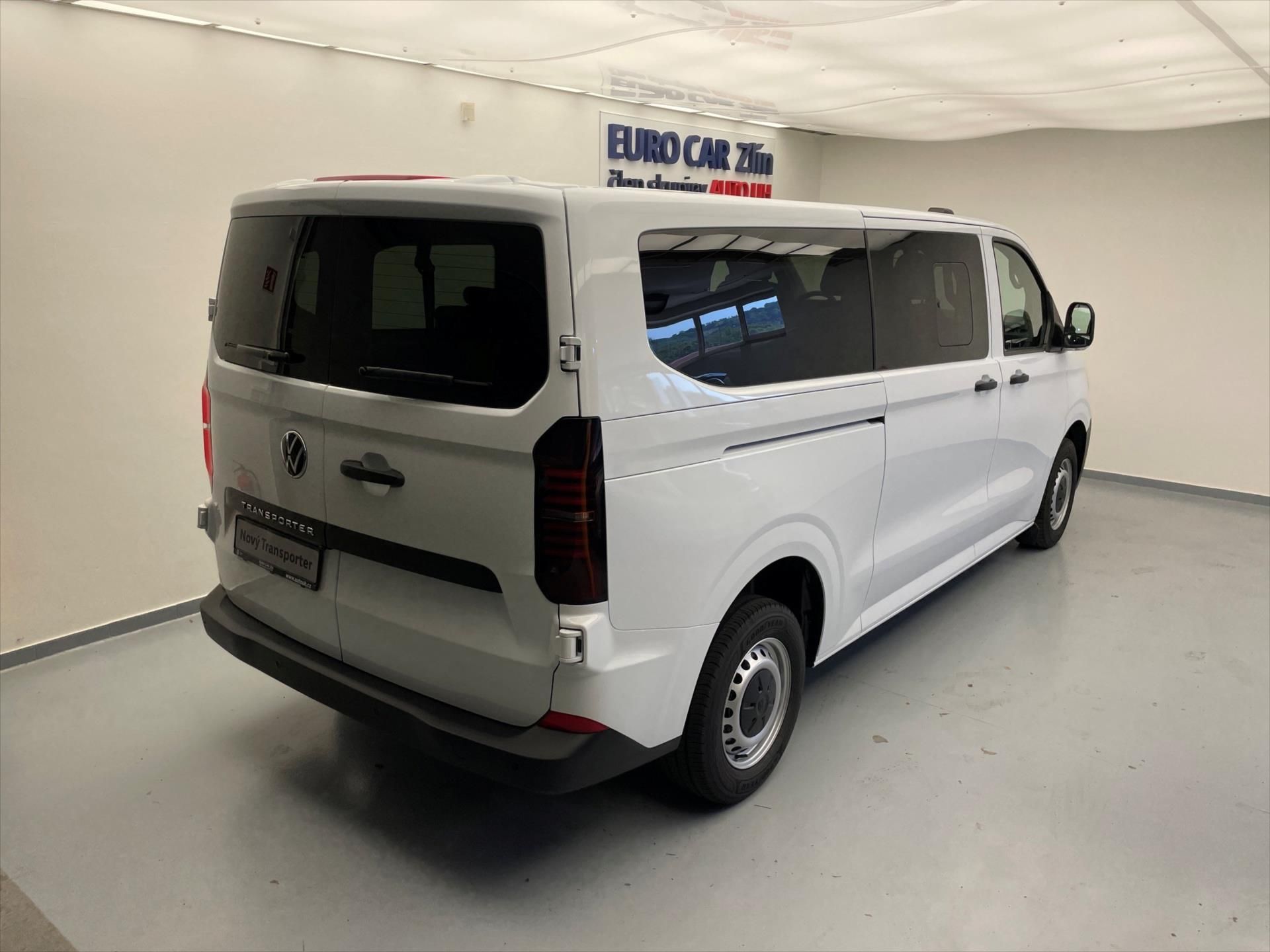Volkswagen Transporter, Nový T7 Kombi TDI 8AUT DR - fotka 4