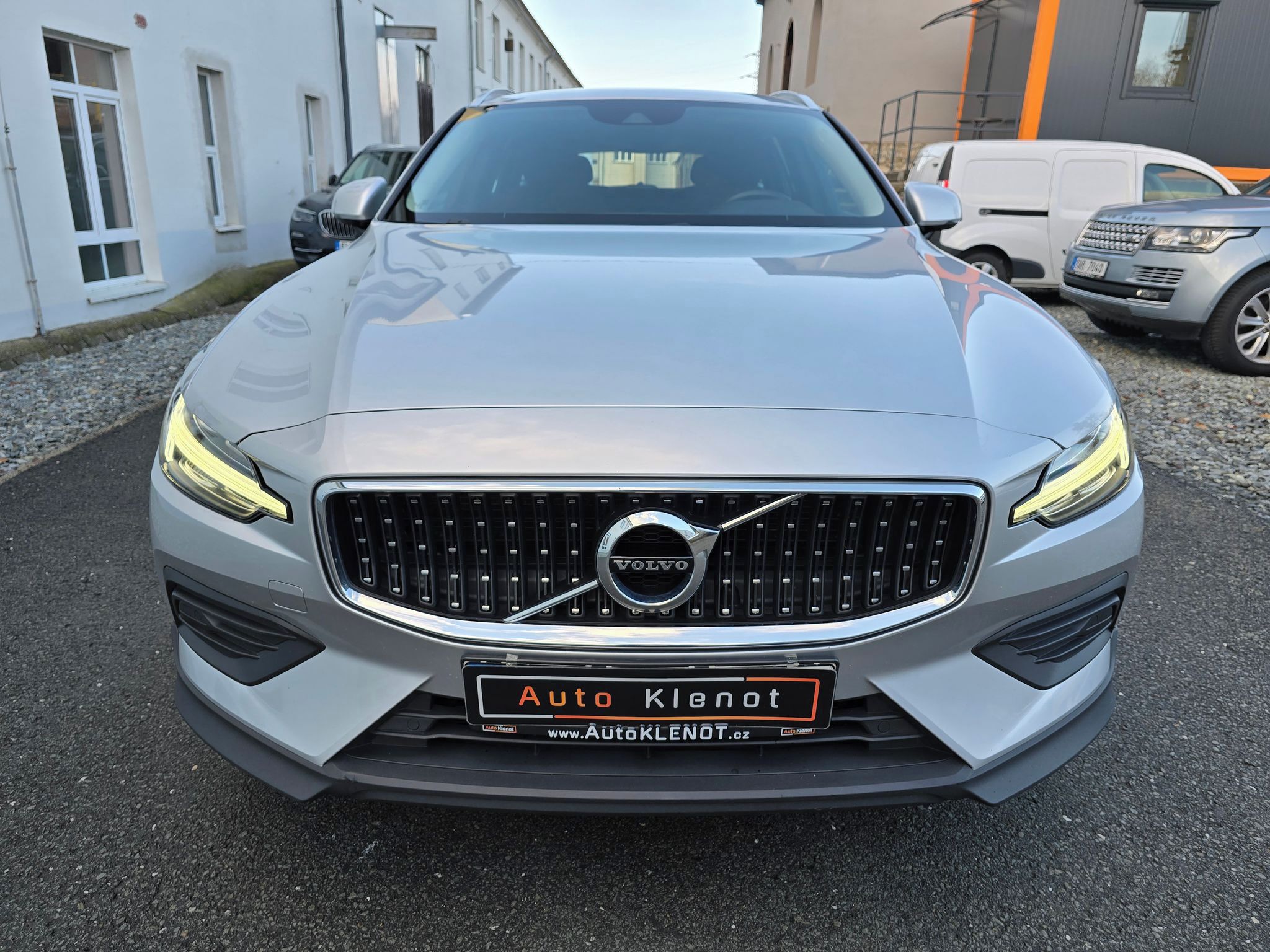Volvo V60, 2,0 184kW B5 4x4 CROSS COUNTRY - fotka 3