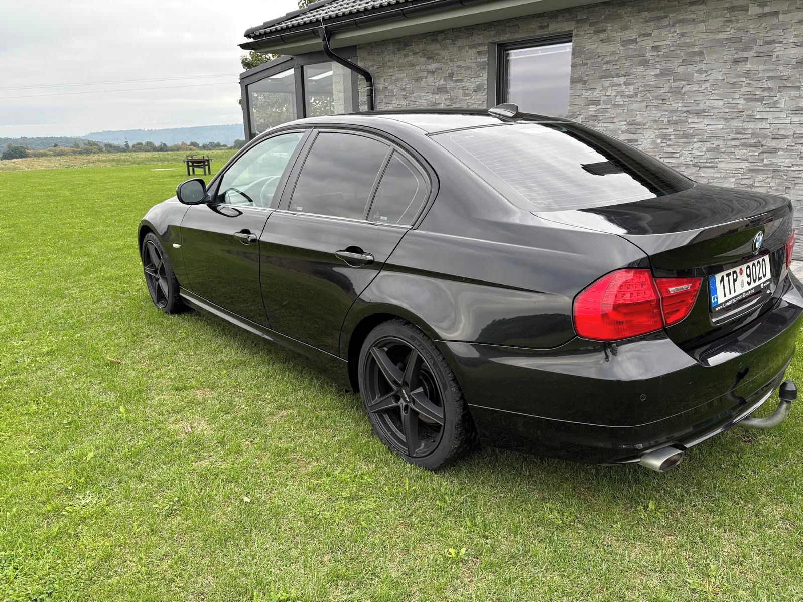BMW Řada 3, 20D 120kW - fotka 2