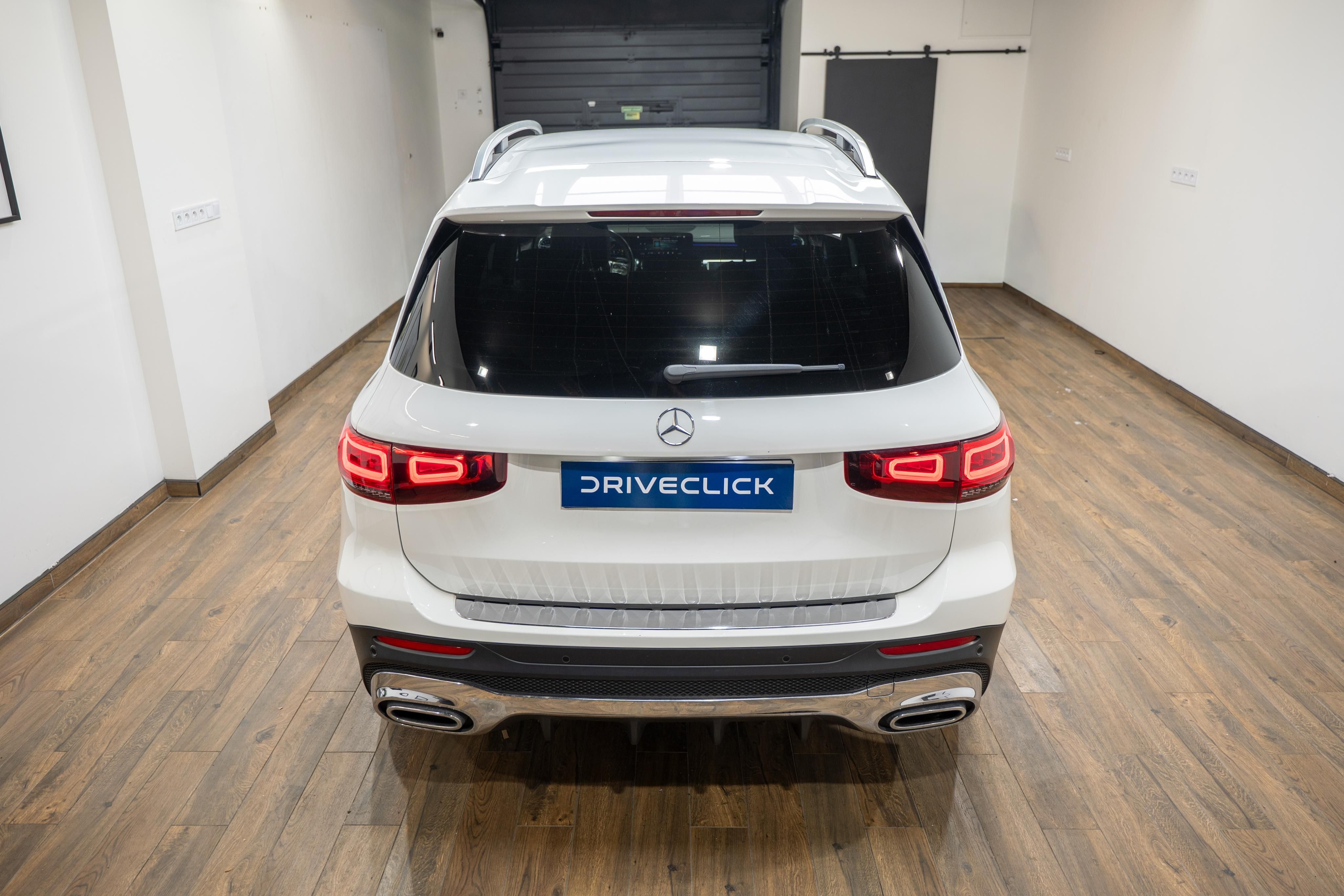 Mercedes-Benz GLB, 200d 4Matic AMG Packet - fotka 5