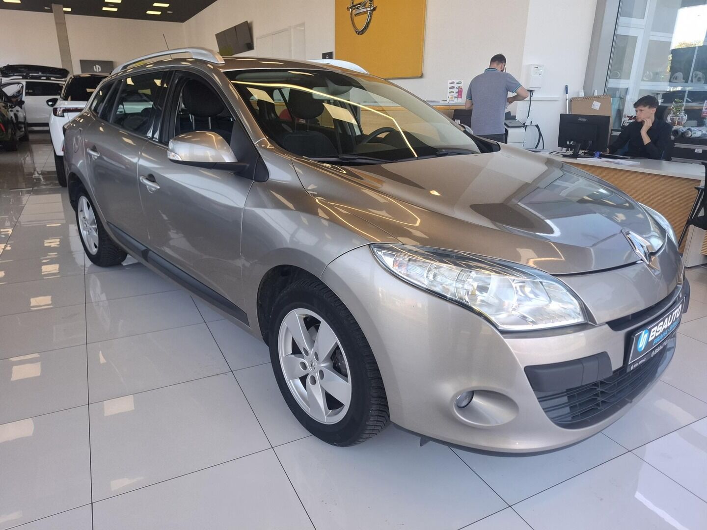Renault Mégane, 1.6 16V 81KW 2012 - fotka 2