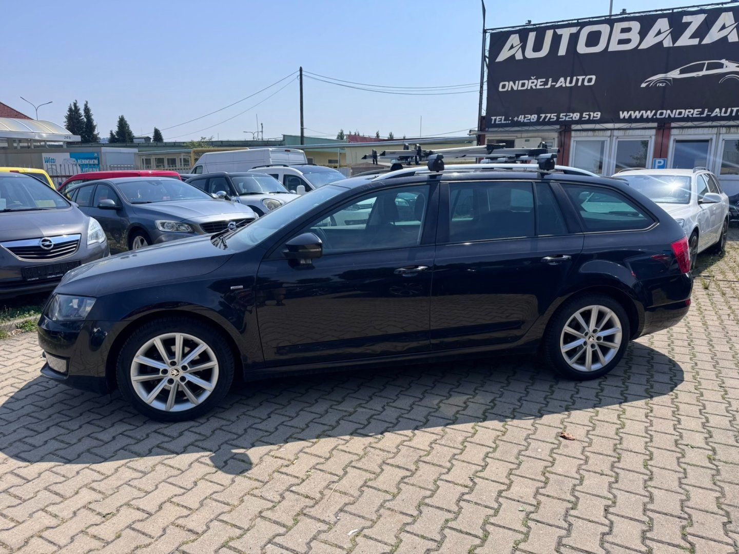 Škoda Octavia, 1,4 TSI 110 KW SERVIS STK - fotka 3