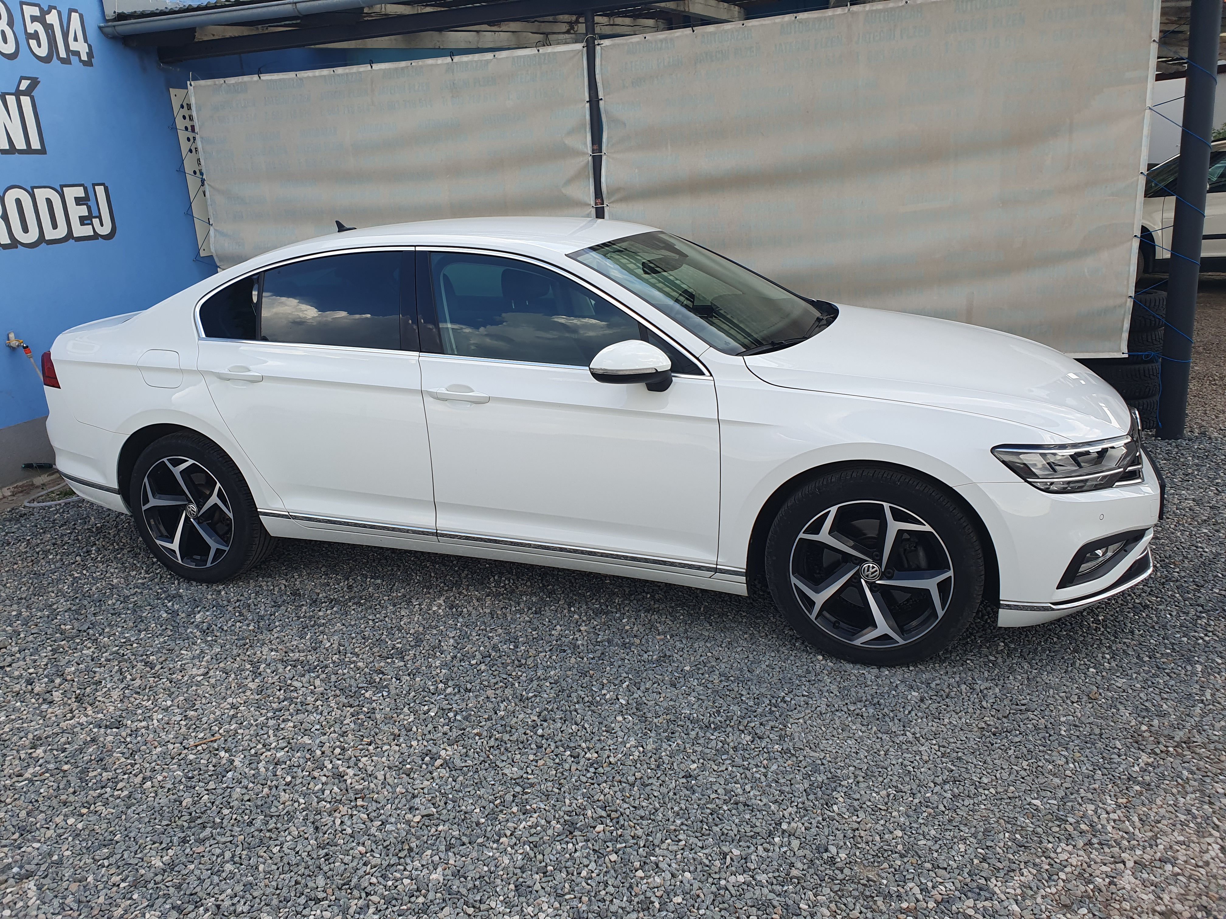 Volkswagen Passat, 1.5 TSI 110 KW ALCANTARA - fotka 2