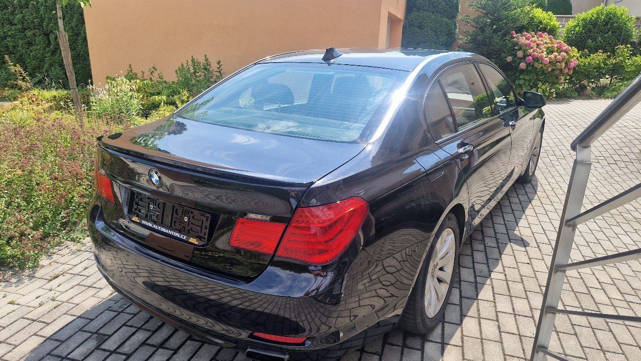 BMW Řada 7, 750 iL - fotka 4