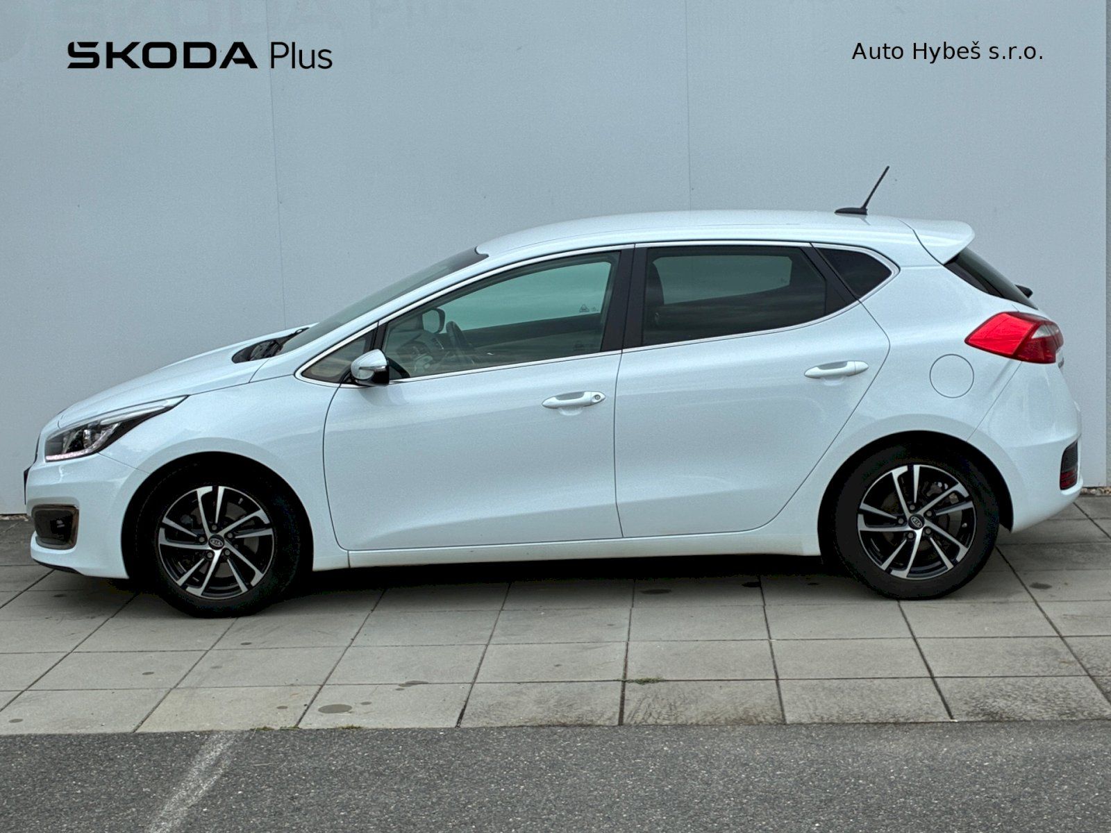 Kia Cee´d, 1.4 CVVT / 73 kW Top - fotka 3
