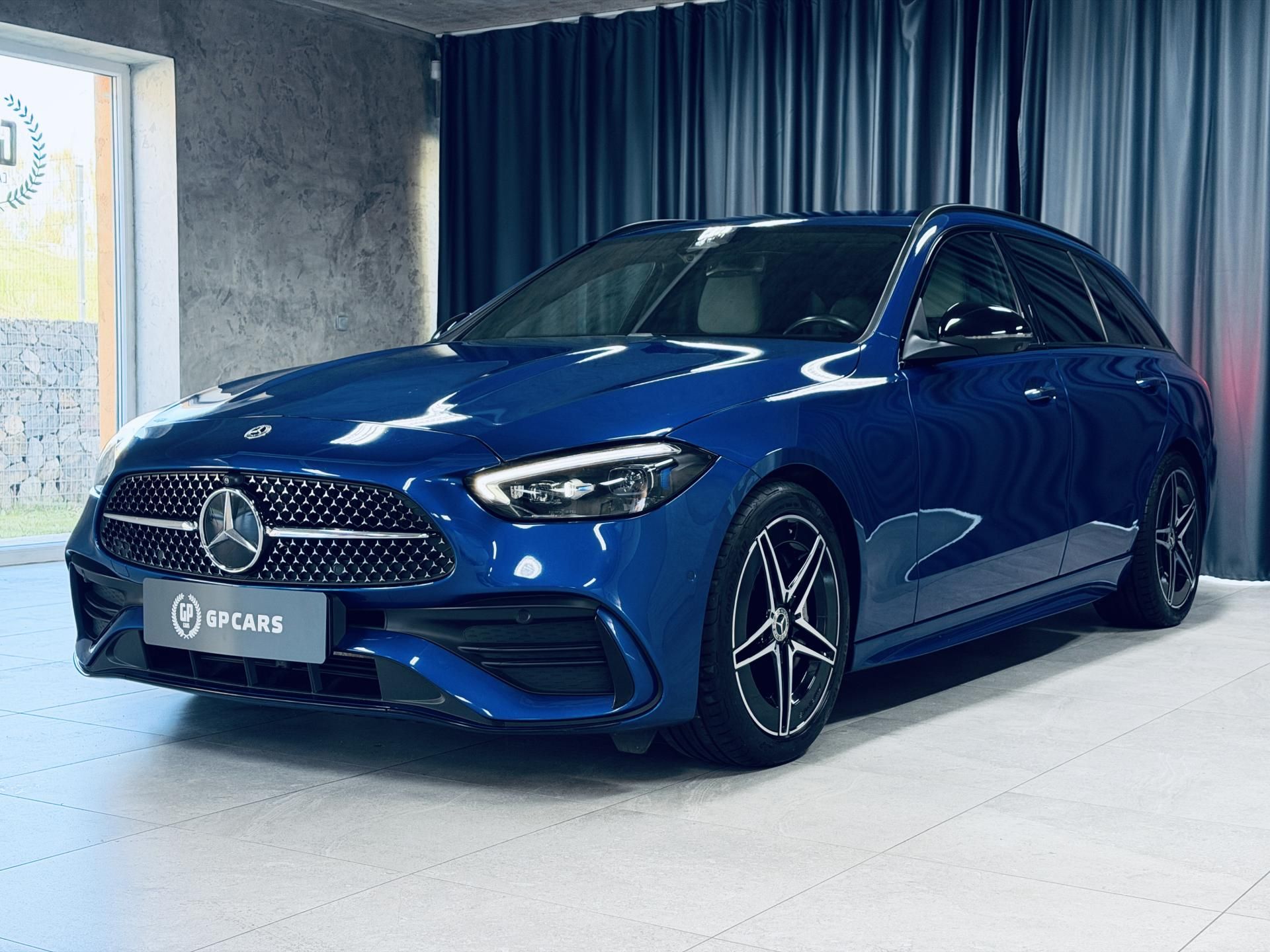 Mercedes-Benz Třídy C, 200*AMG*ZÁRUKA*TAŽNÉ*NAPPA - fotka 3