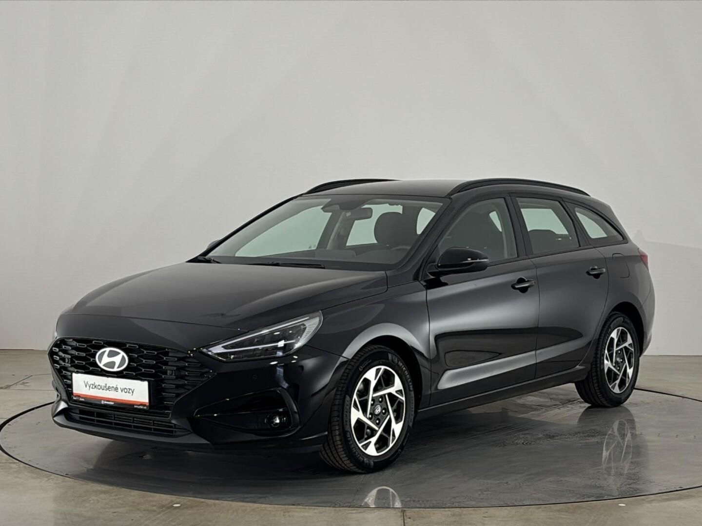Hyundai i30, 1.5 T-GDI / 103 kW Smart DCT