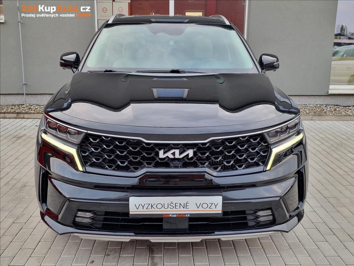 Kia Sorento, 1.6T-GDi PHEV 4x4 Premium, ČR - fotka 4