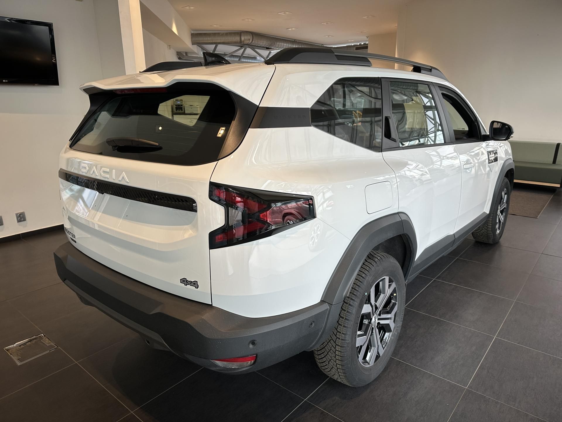 Dacia Bigster, 4X4 Hybrid AUTOMAT (BEZ LPG!) - fotka 4