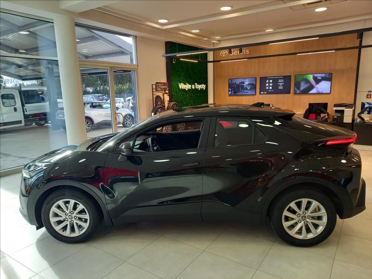 Toyota C-HR, 1,8 Comfort Business - fotka 3