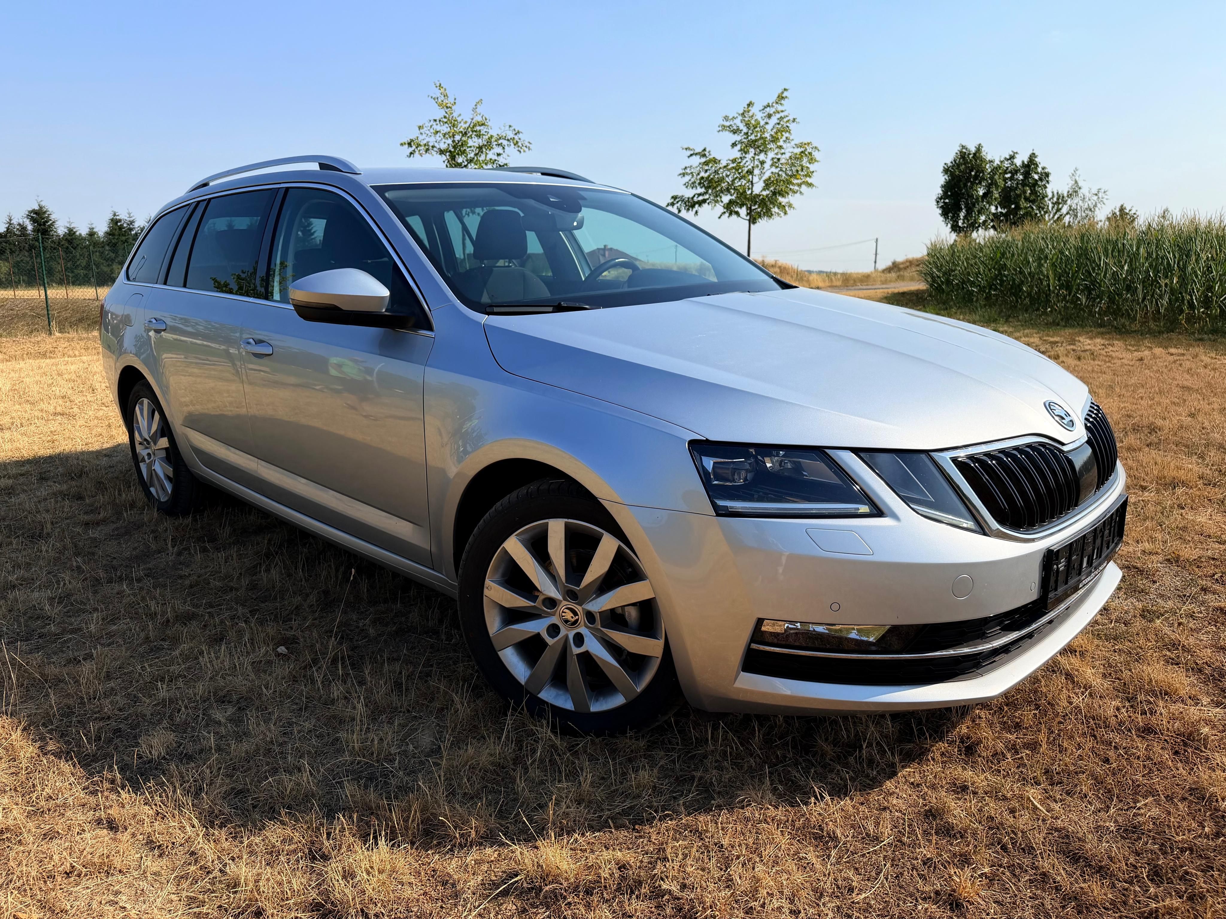 Škoda Octavia, 1.6TDI STYLE+ KAMERA TAŽNÉ NAV - fotka 2
