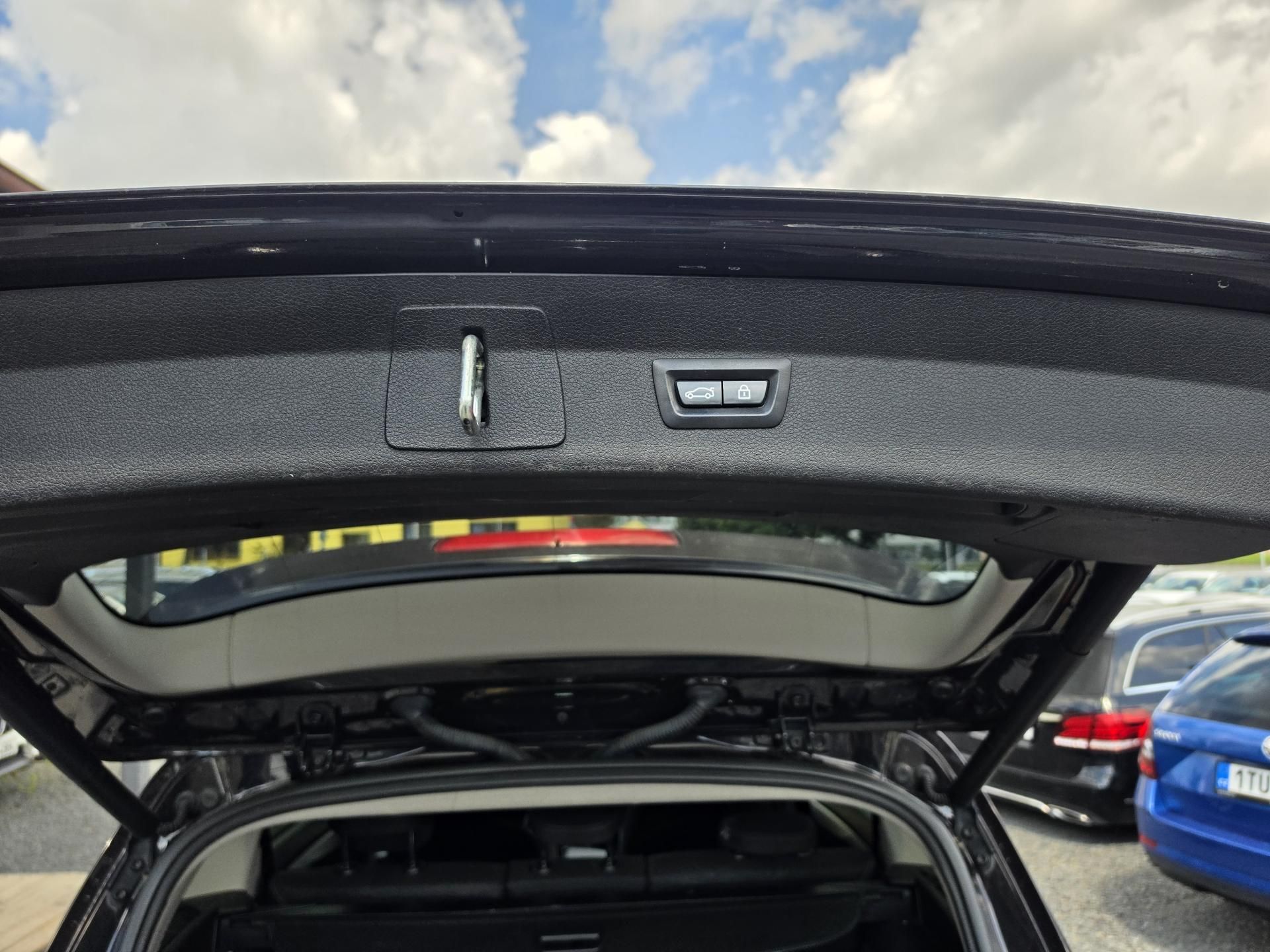 BMW Řada 2, 218 Grand Tourer Automat - fotka 6