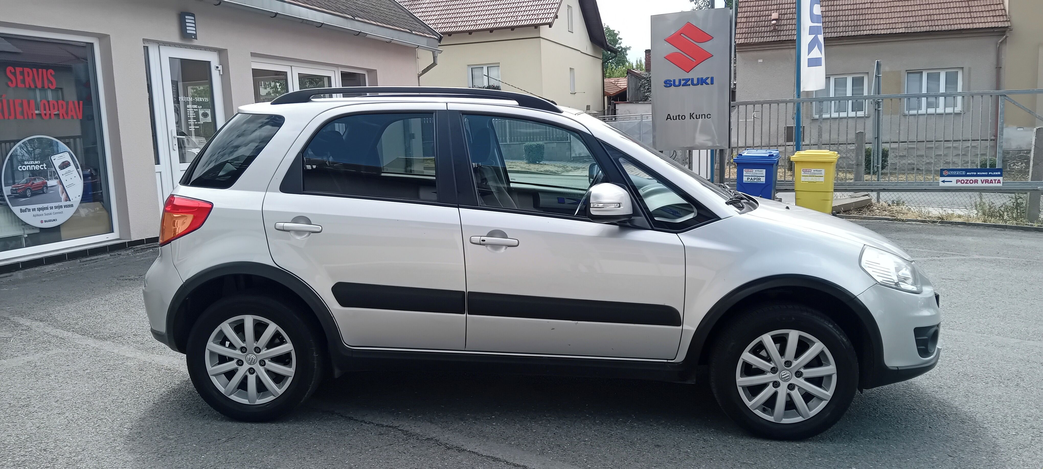 Suzuki SX4, 4x4,AUTKlima,2 sada kol - fotka 6