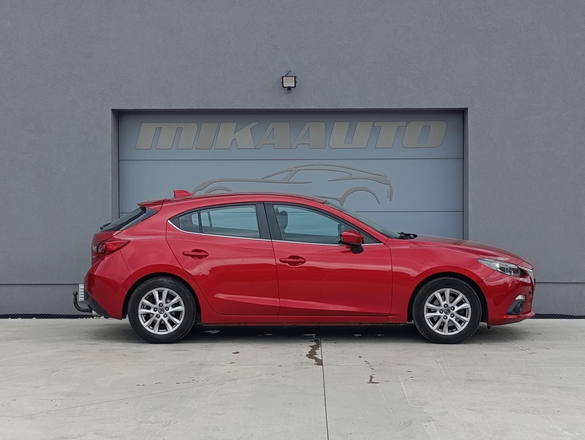 Mazda 3, 2.2D 110kW SKYACTIV - fotka 4