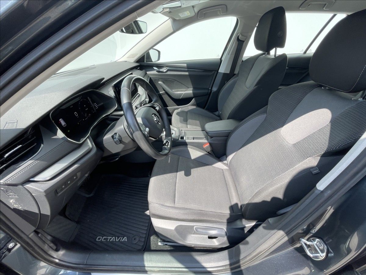 Škoda Octavia, 1,4 TSI DSG Combi Ambition  iV - fotka 4