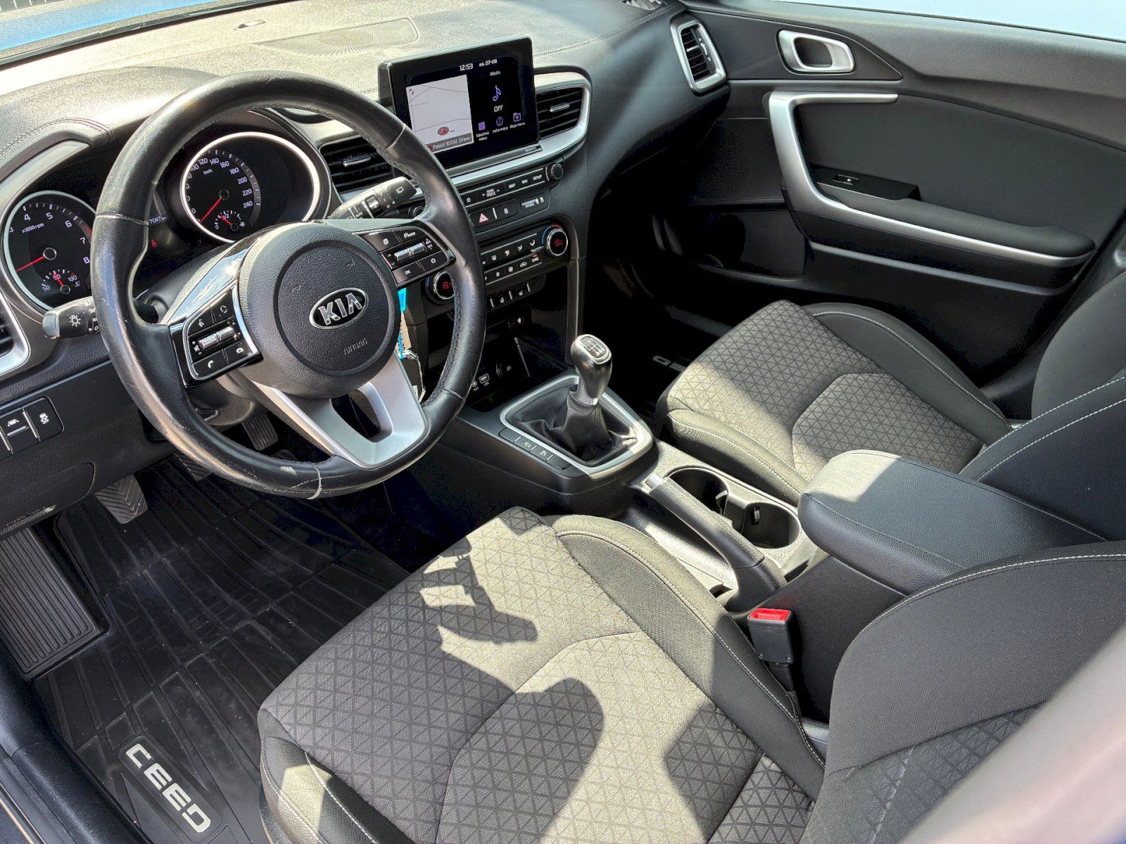 Kia Cee´d, 1,4 T-GDI / 103 kW Exclusive - fotka 5