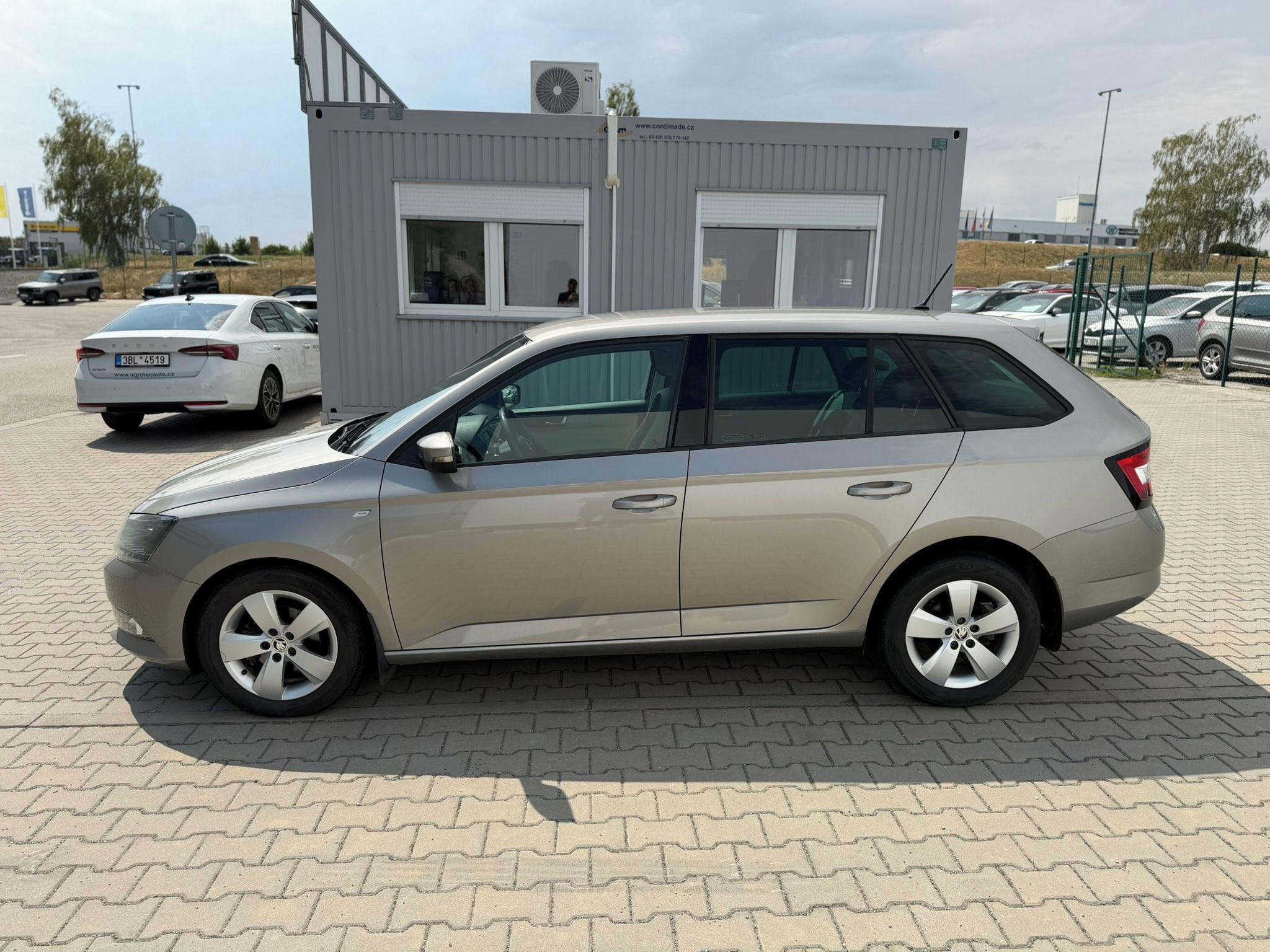 Škoda Fabia, 1.4 TDI 66 kW Style Combi - fotka 4