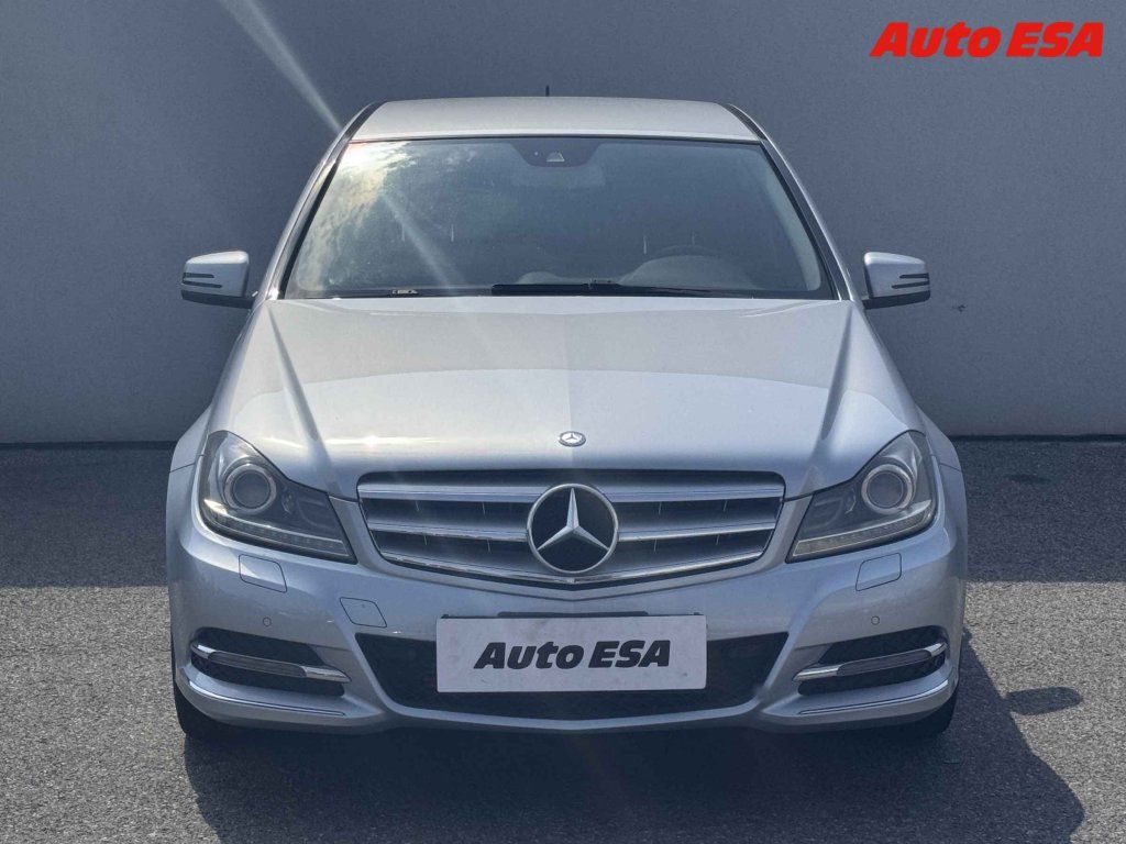 Mercedes-Benz Třídy C, 1.6i,AT - fotka 2