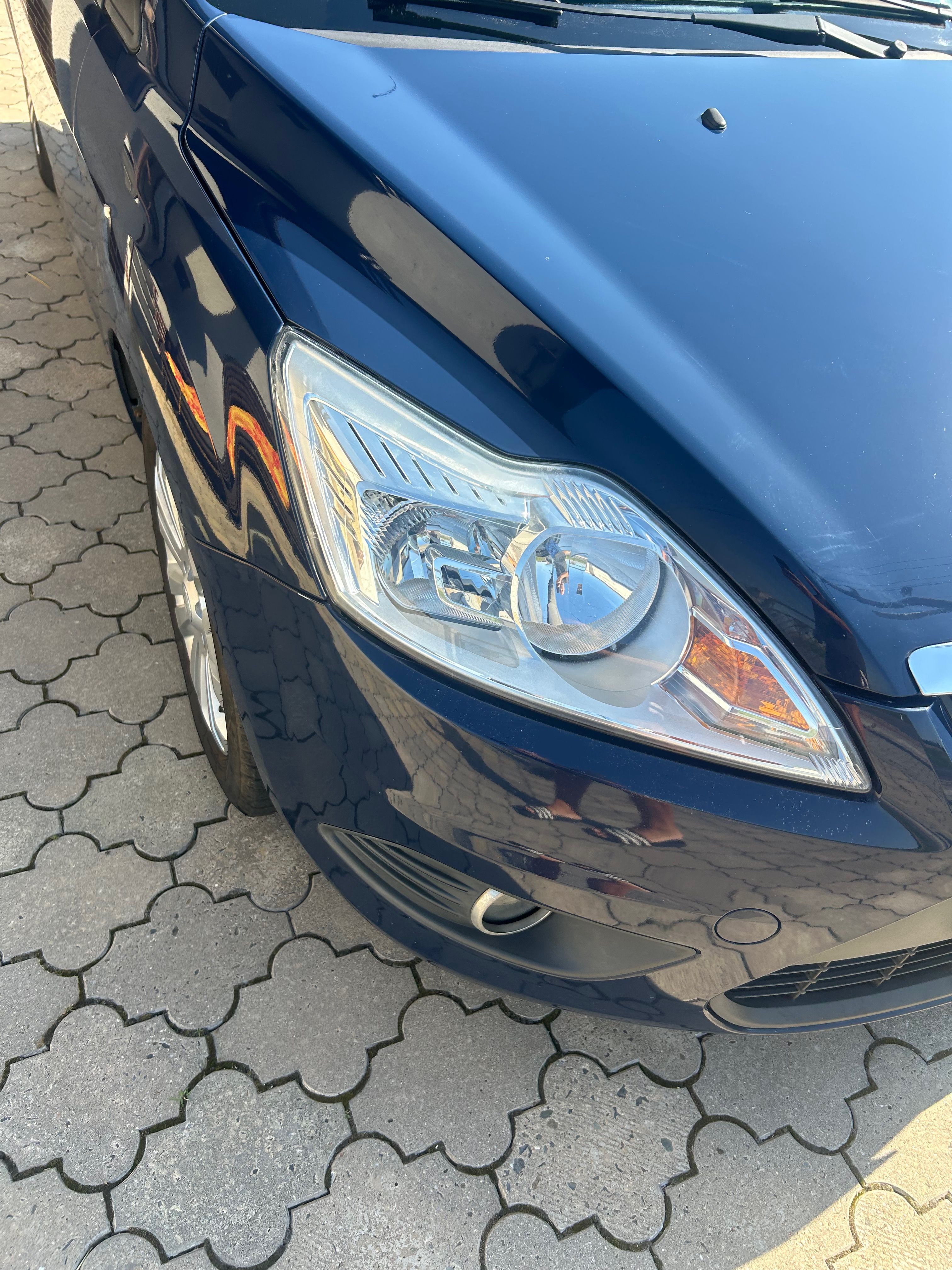 Ford Focus, 1,6i servisováno - fotka 4