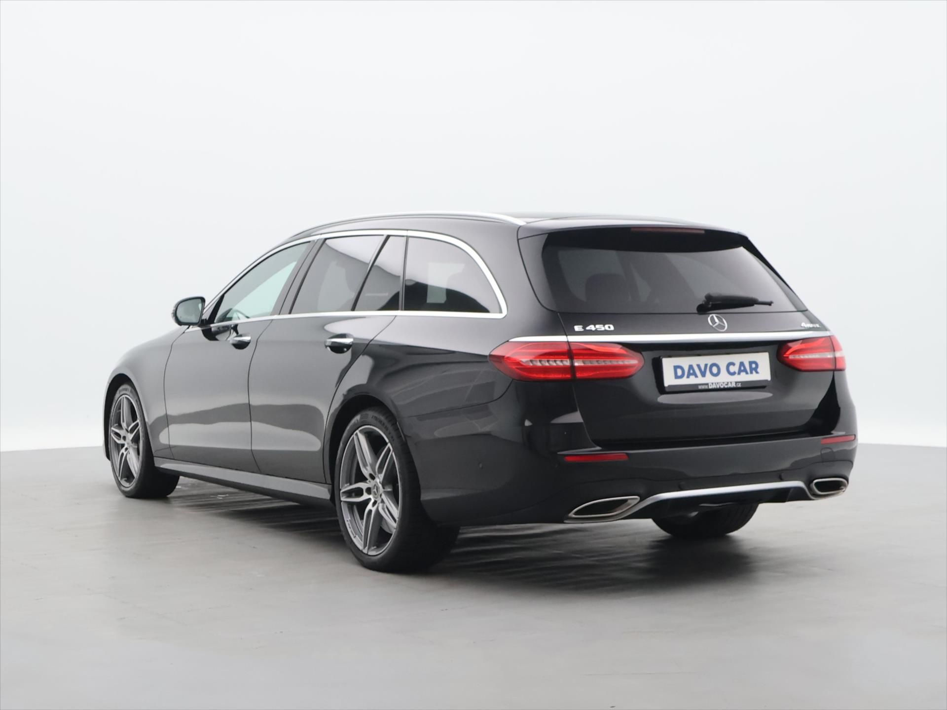 Mercedes-Benz Třídy E, 3,0 450 270 kW 4Matic AMG CZ - fotka 5