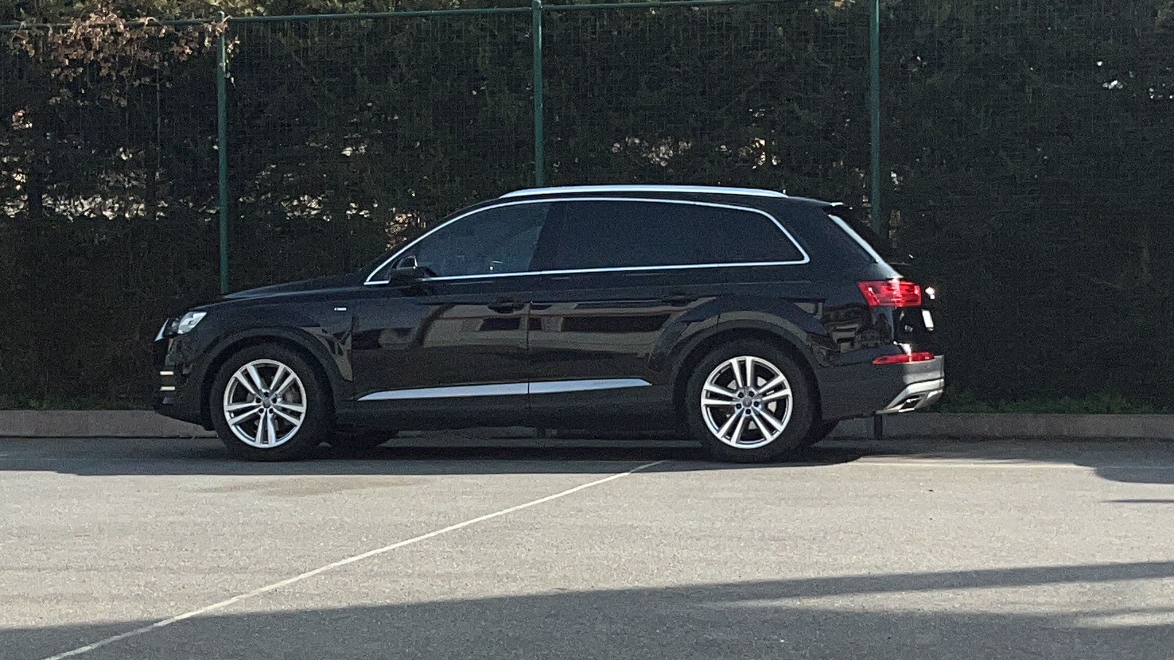 Audi Q7, Q7 3.0 TDi 200kw - fotka 2