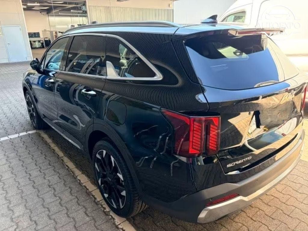 Kia Sorento, 2,2 D Platinum 4 AWD*tažné* - fotka 4