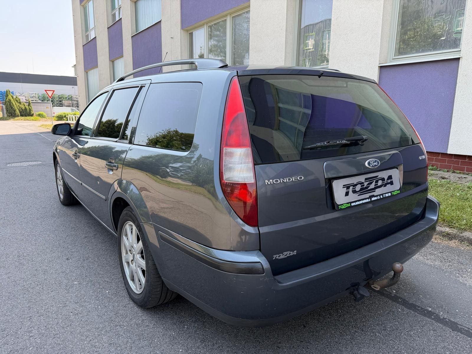 Ford Mondeo, 2,0 TDCi Combi / 96 kW / - fotka 3