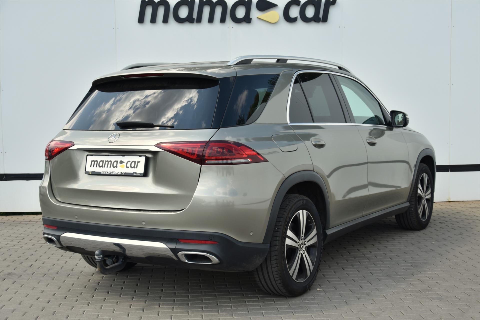 Mercedes-Benz GLE, 300d 4MATIC TAŽNÉ ZAŘ. 1.MAJ. - fotka 2