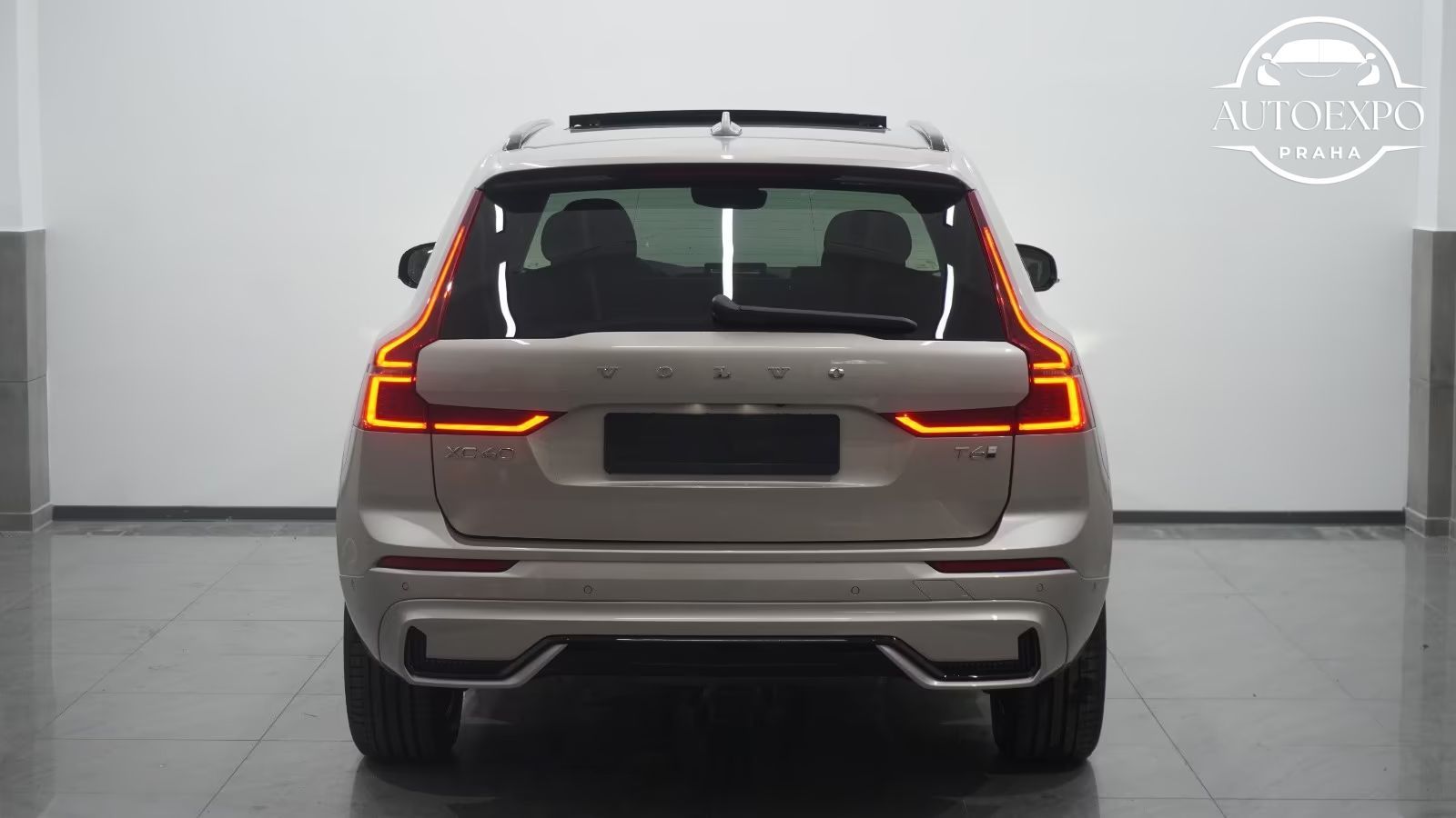 Volvo XC60, T6 Dark Facelift*Panorama - fotka 5