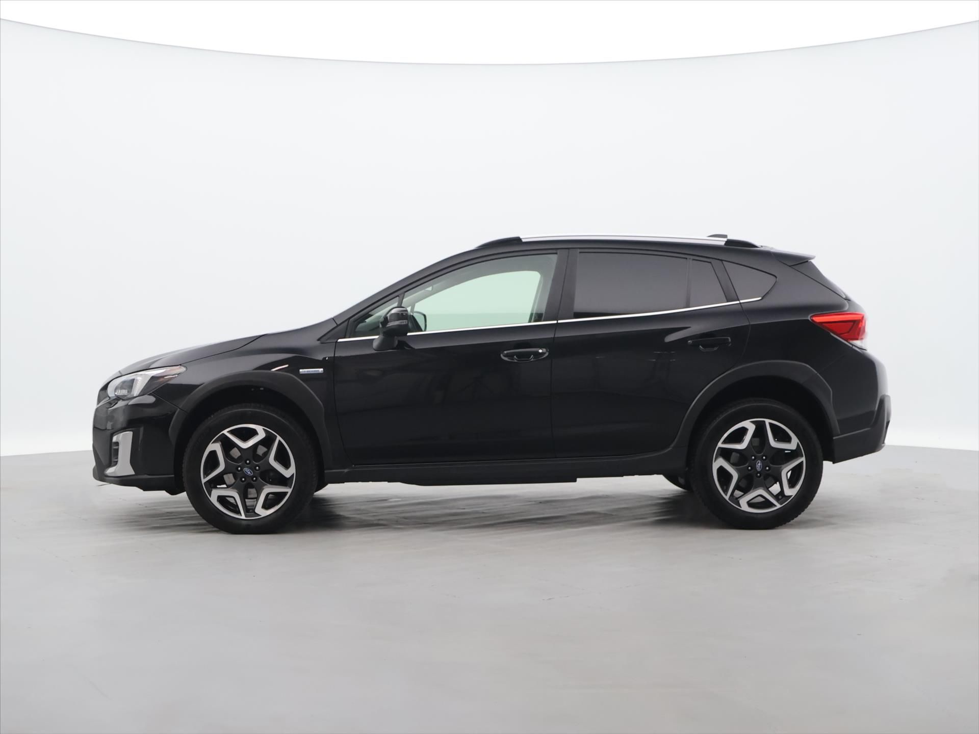 Subaru XV, 2,0 e-Boxer 110kW Active - fotka 4