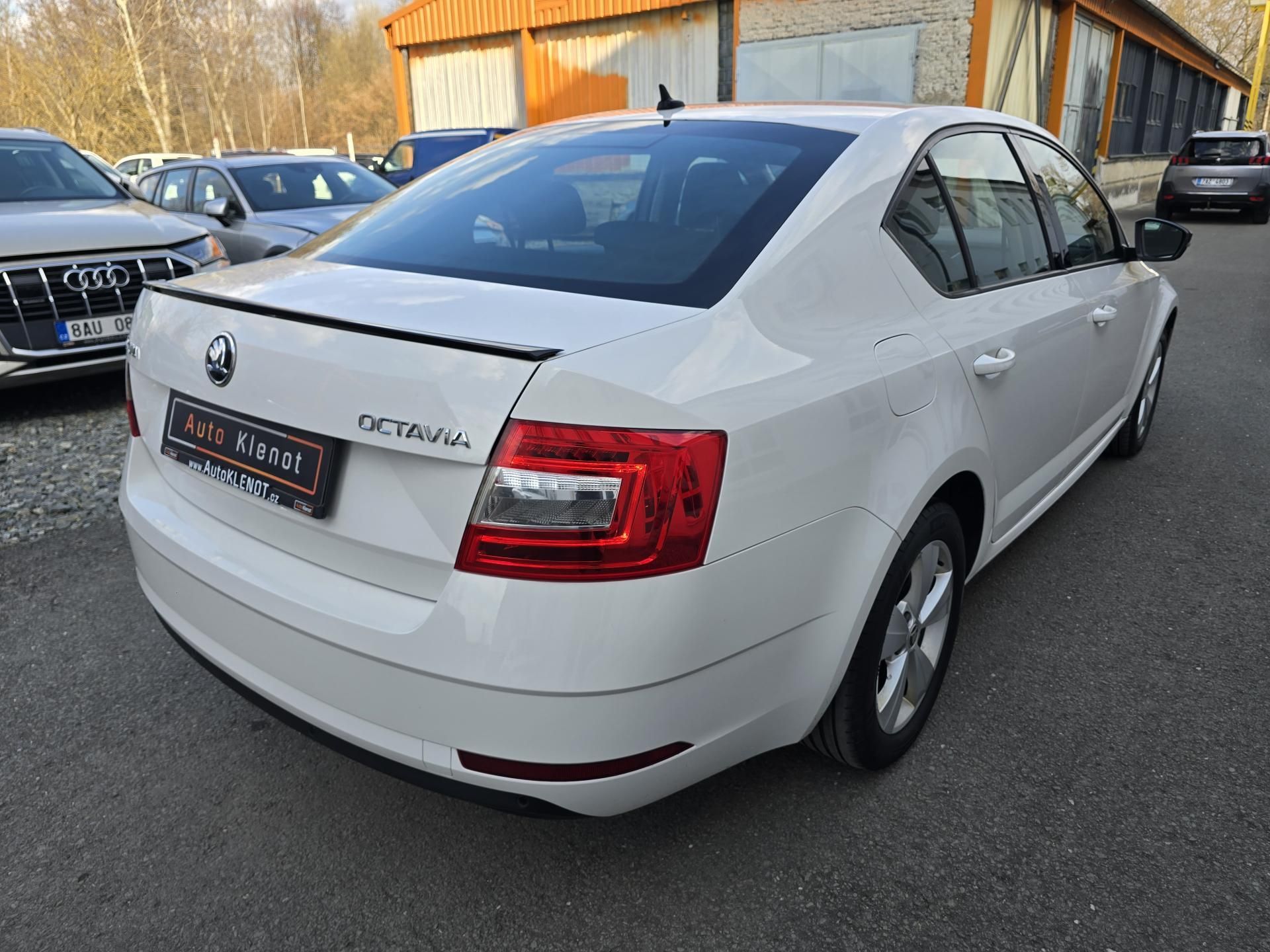 Škoda Octavia, 1,5TSI 110kW 1.Maj. ČR -DPH - fotka 4