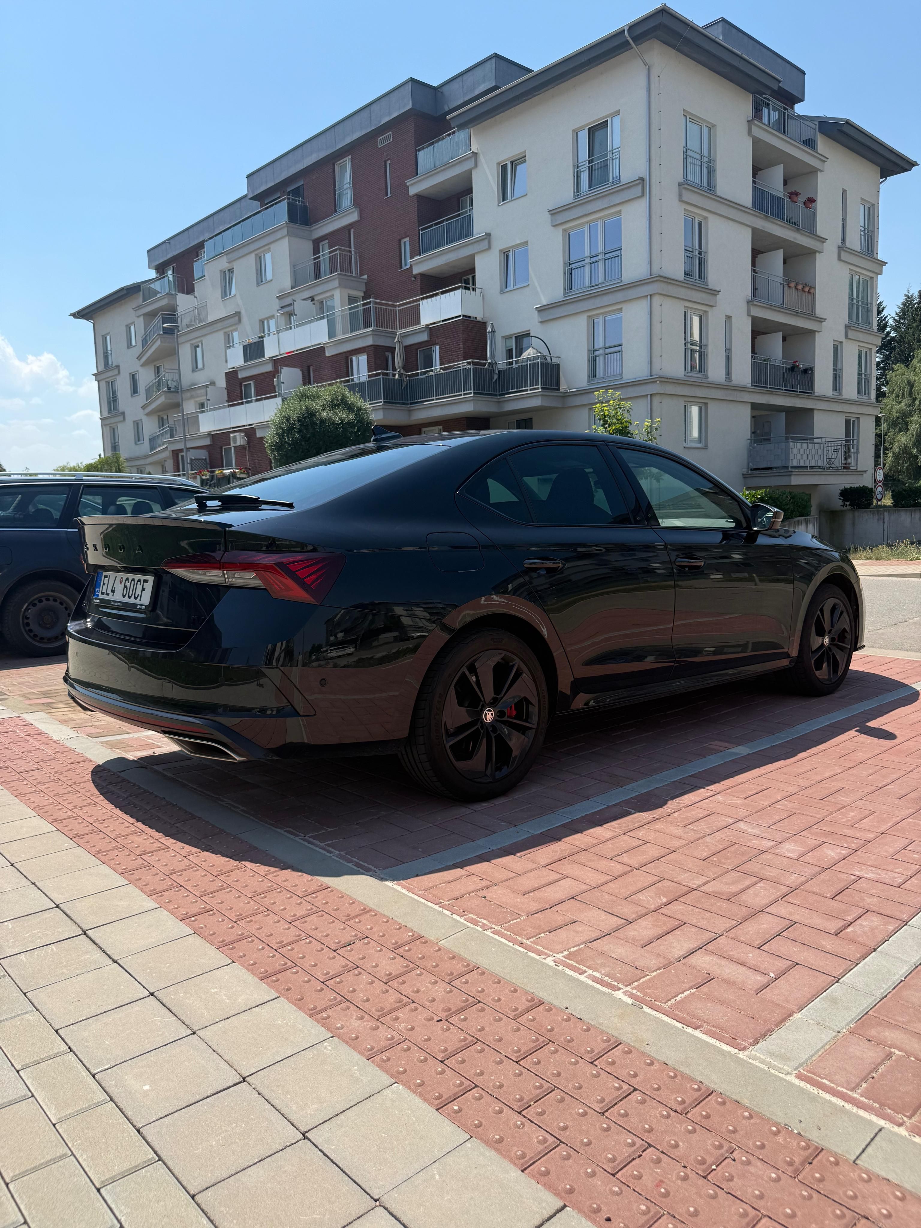 Škoda Octavia, RS iV 180 kW - fotka 4