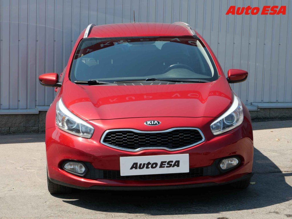Kia Cee´d, 1.6 GDi,ČR,STK7/28 - fotka 2