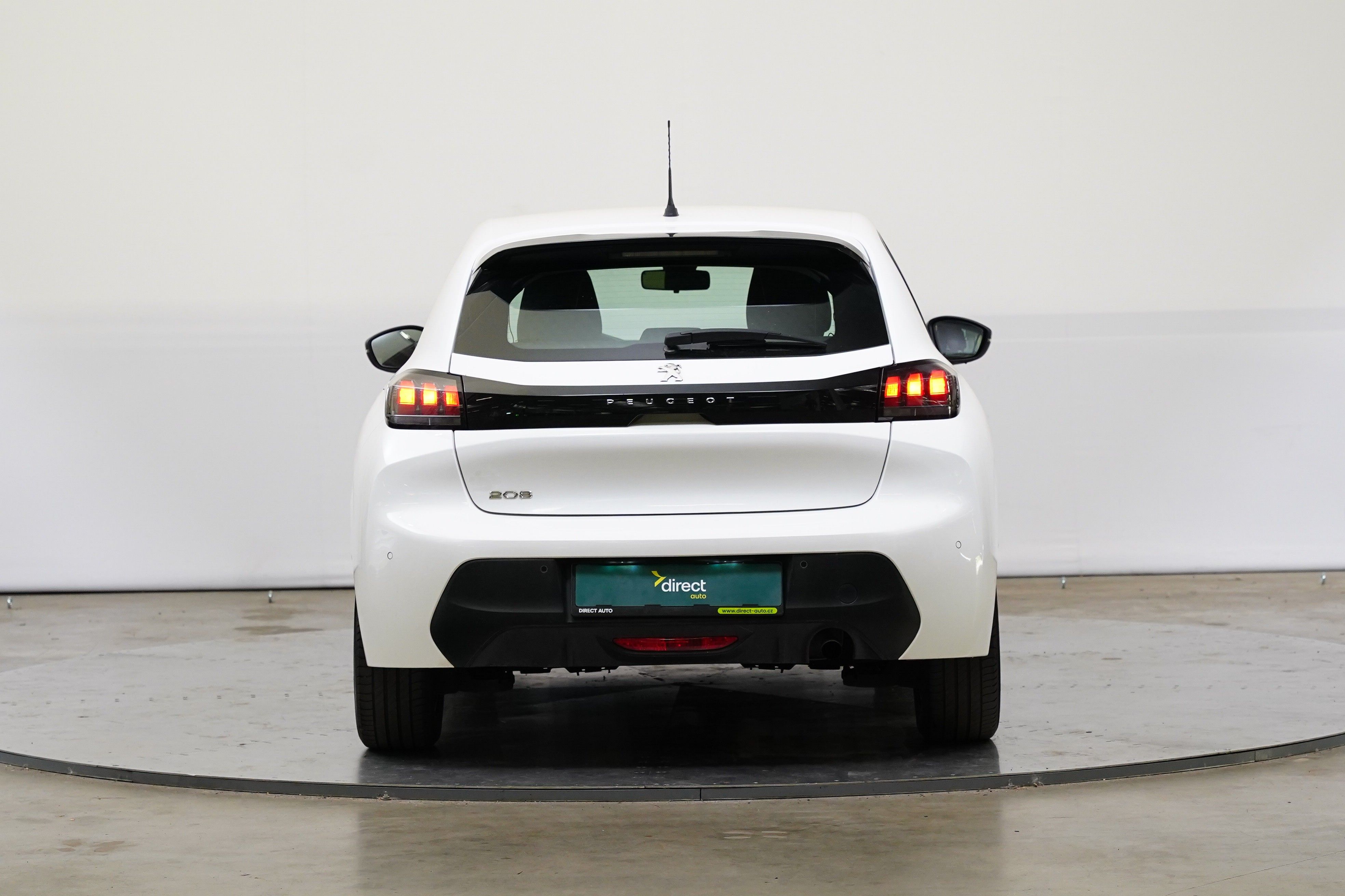 Peugeot 208, 1.2 PureTech 55 kW Active Pack - fotka 6