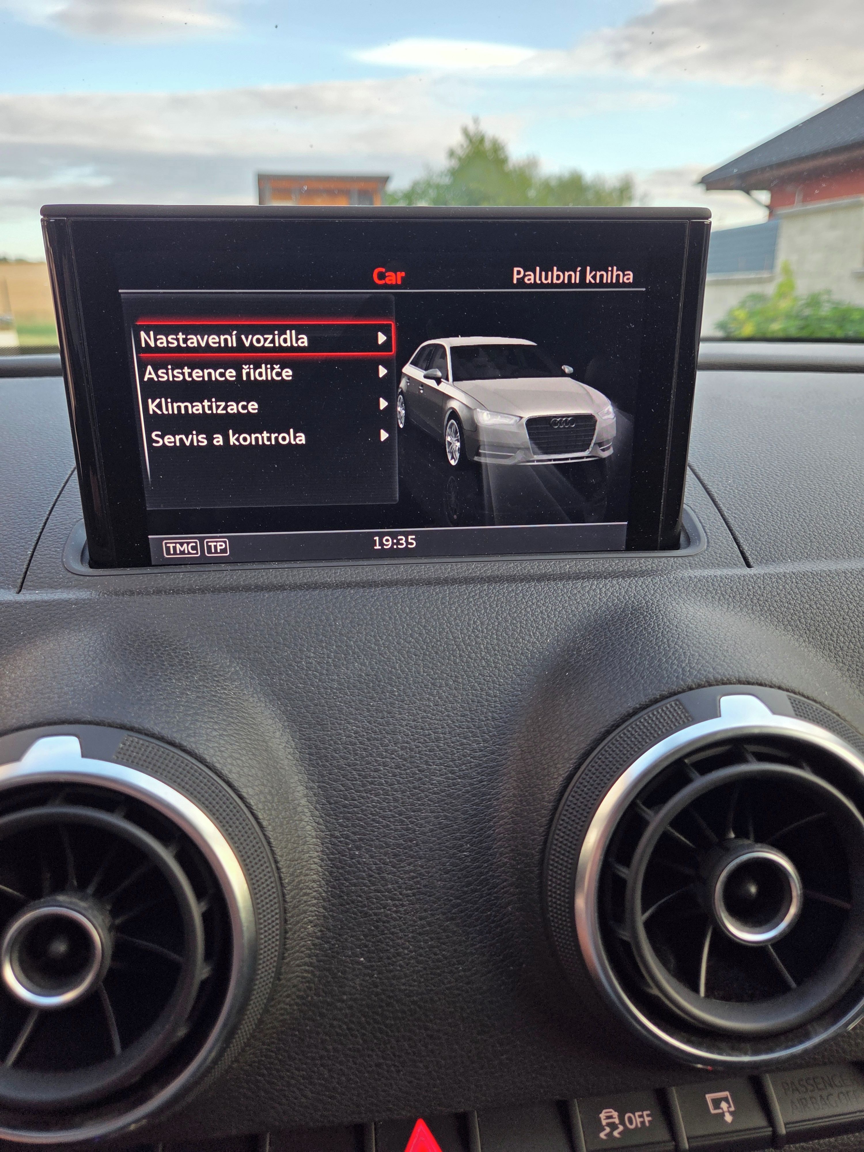 Audi A3, Audi A3, 1.4 TFSI 90 kW - fotka 4