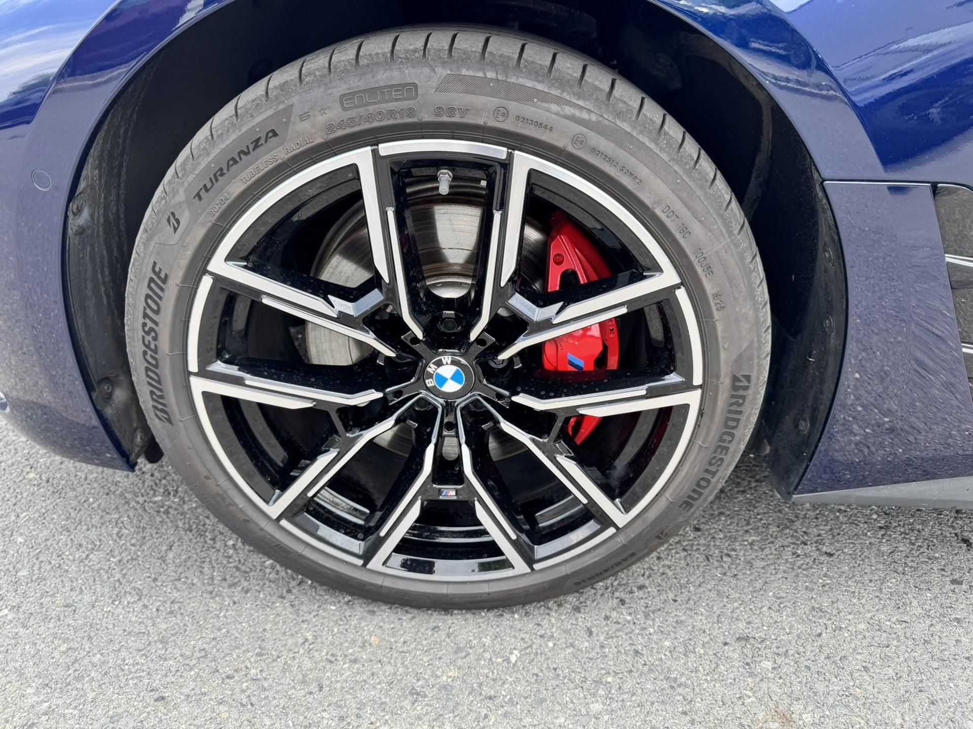 BMW i4, i4 eDrive40 Mpaket - fotka 4