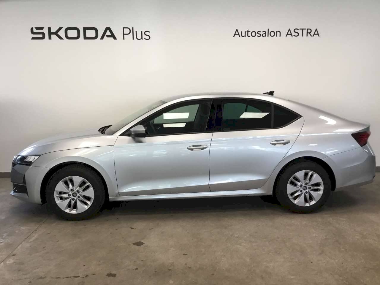 Škoda Octavia, Selection 1.5 TSI 85 kW - fotka 3