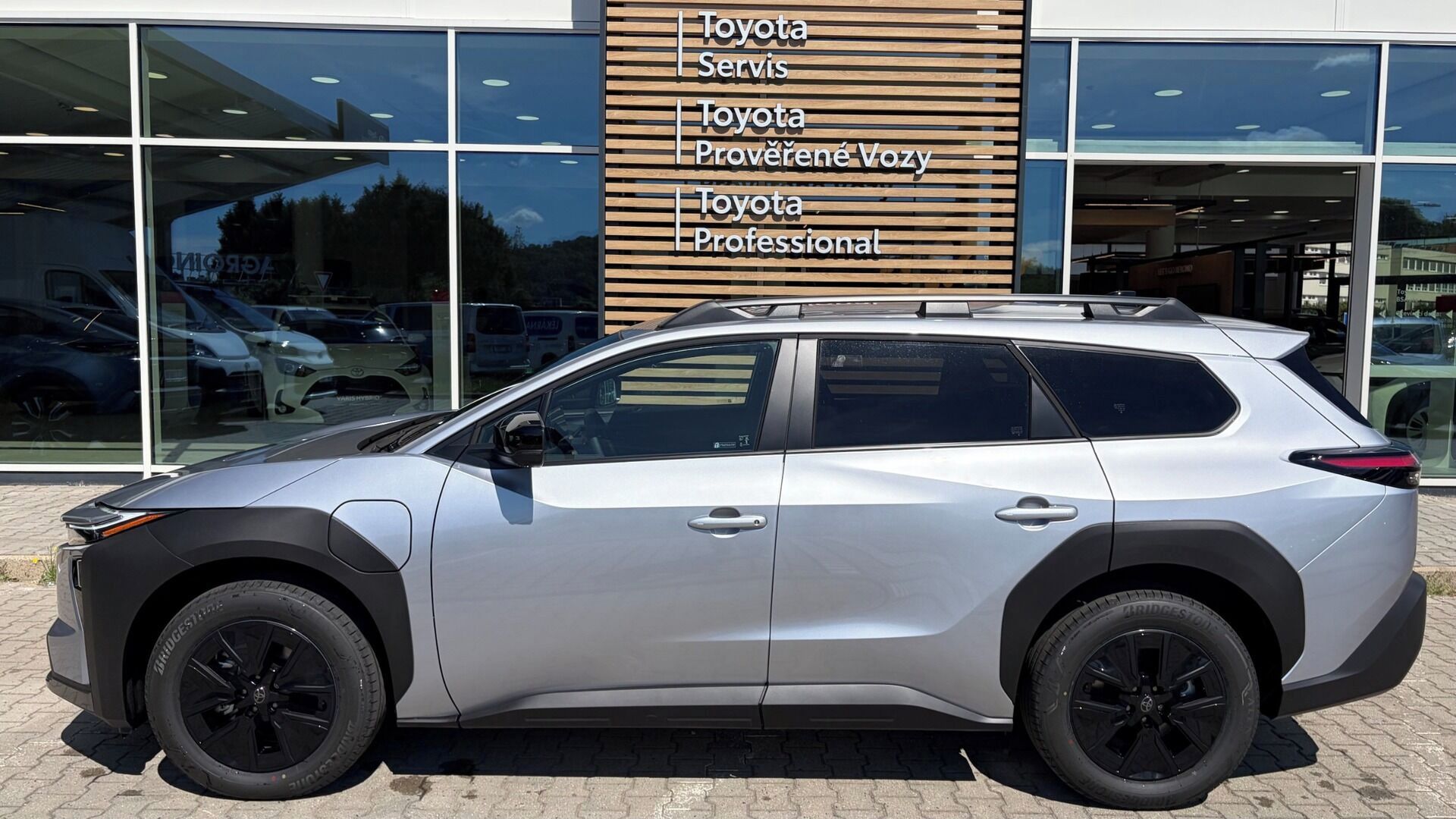 Toyota bZ4X, Touring Style 74.7 kWh AWD - fotka 3