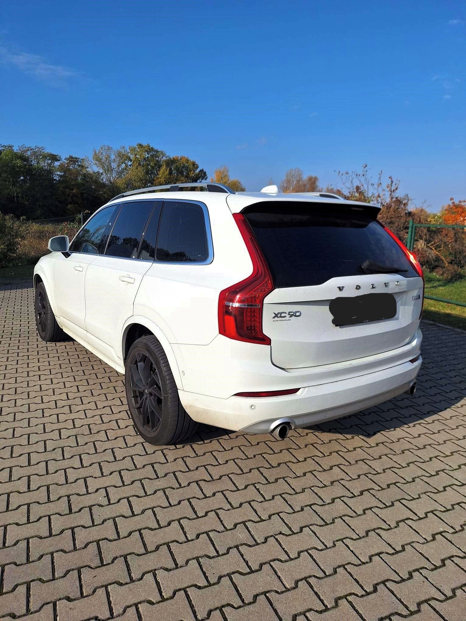 Volvo XC90, Volvo XC60 D5 AWD ODPOČET DPH - fotka 4