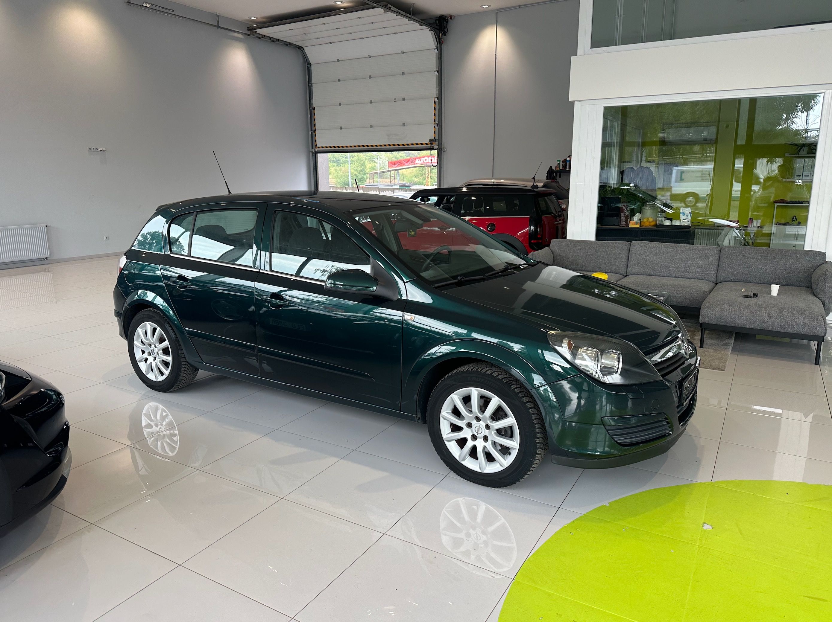 Opel Astra, 1.8 benzin, automat - fotka 3