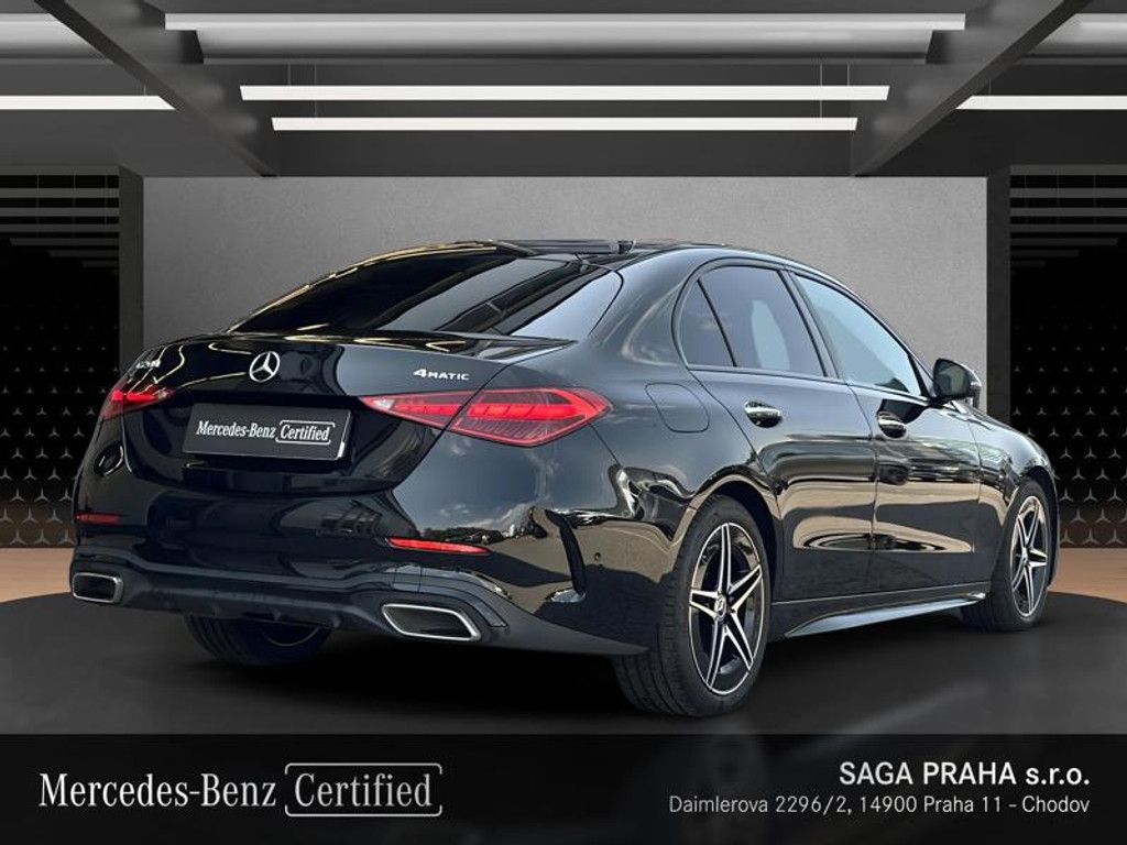 Mercedes-Benz Třídy C, C 200 4MATIC AMG Night - fotka 4