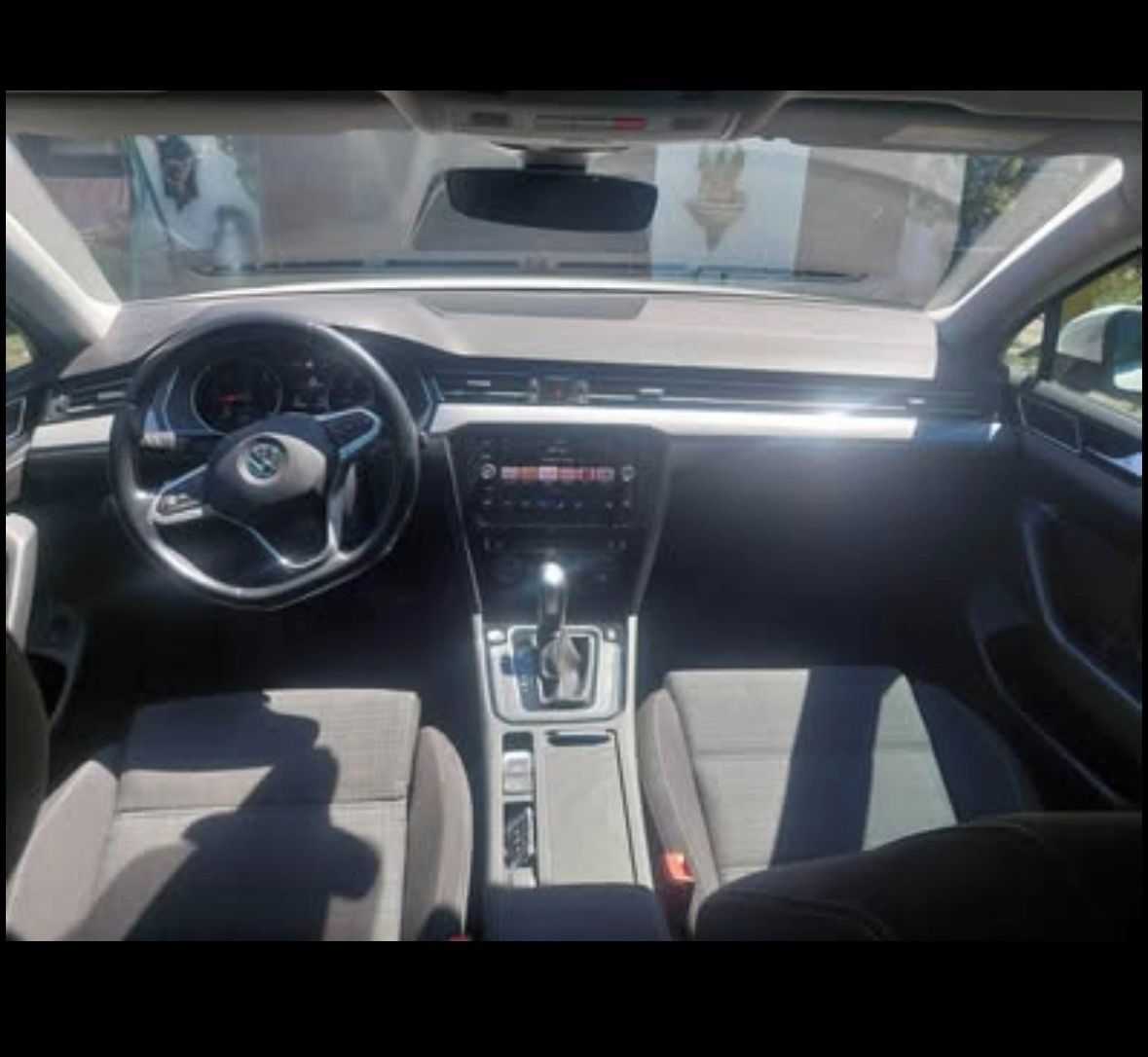 Volkswagen Passat, VW Passat 2,0 TDi - fotka 4