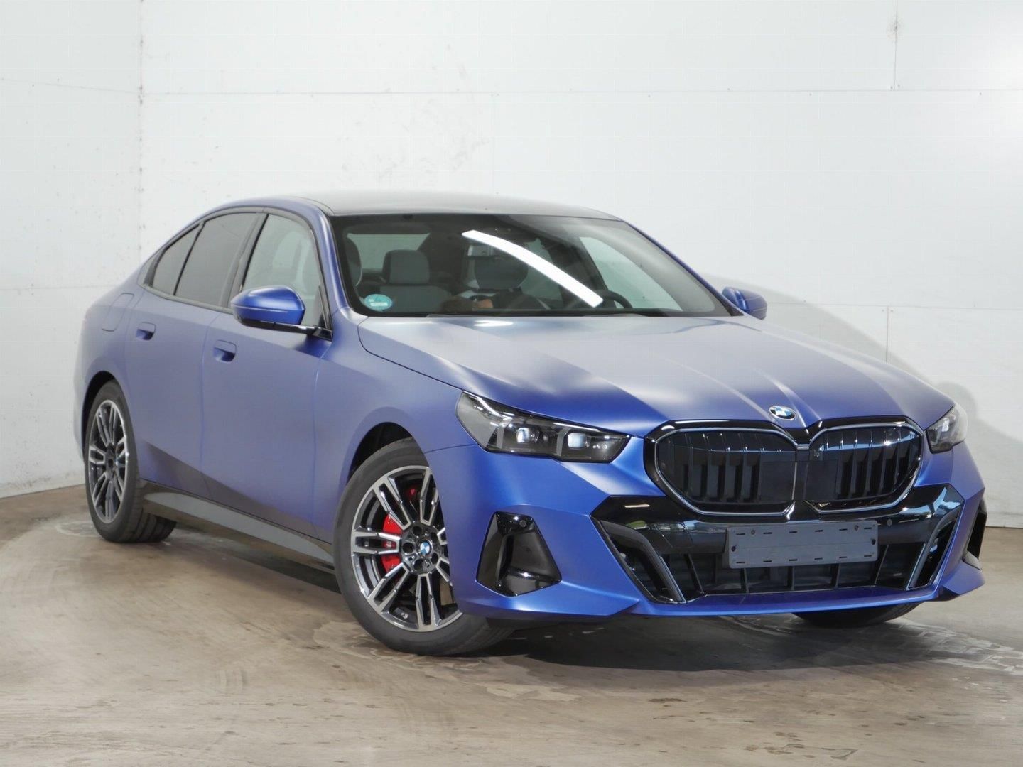 BMW Řada 5, 540d xDrive M PRO - fotka 2
